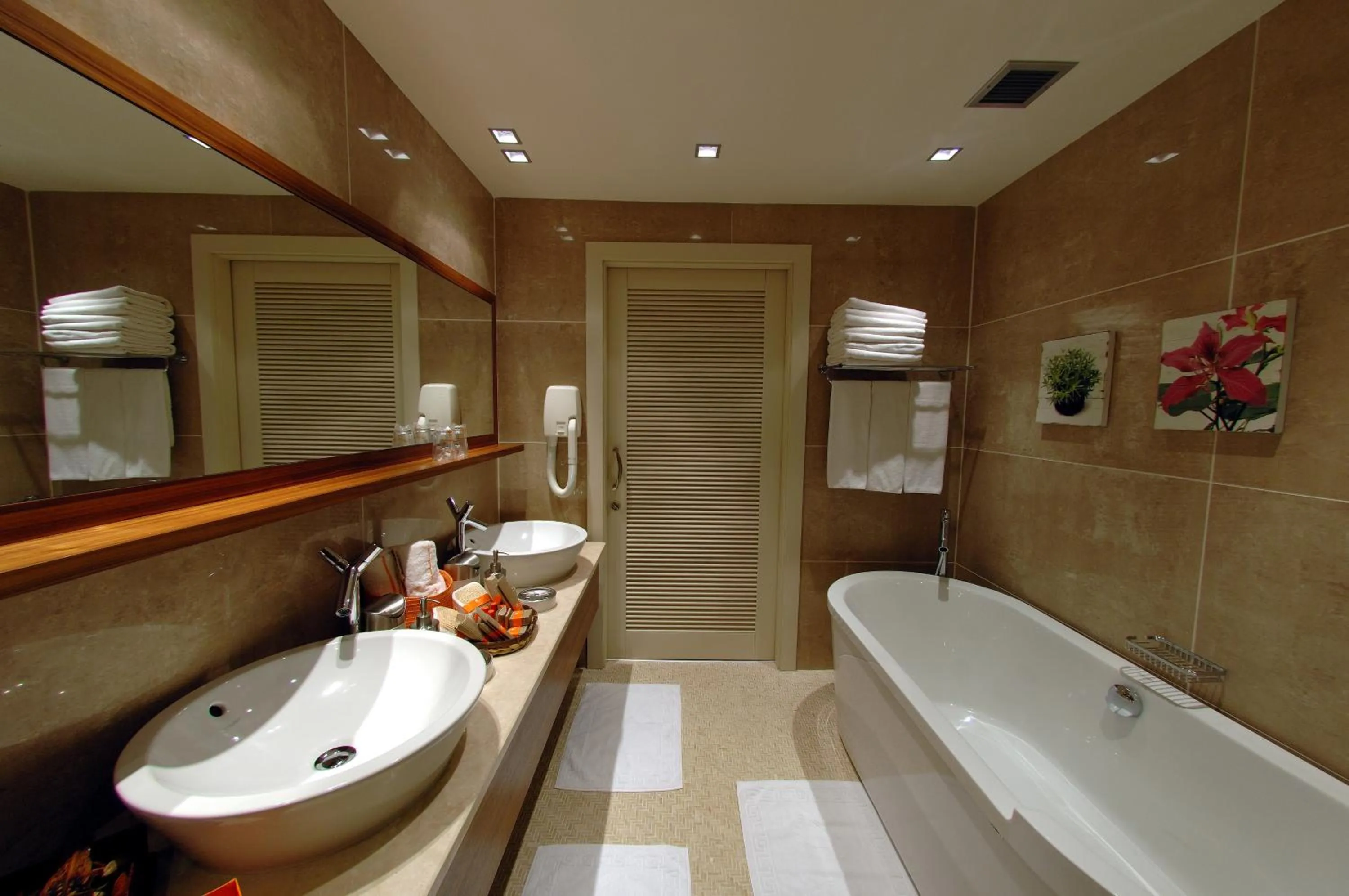 Bathroom in Elegance Hotels International Marmaris