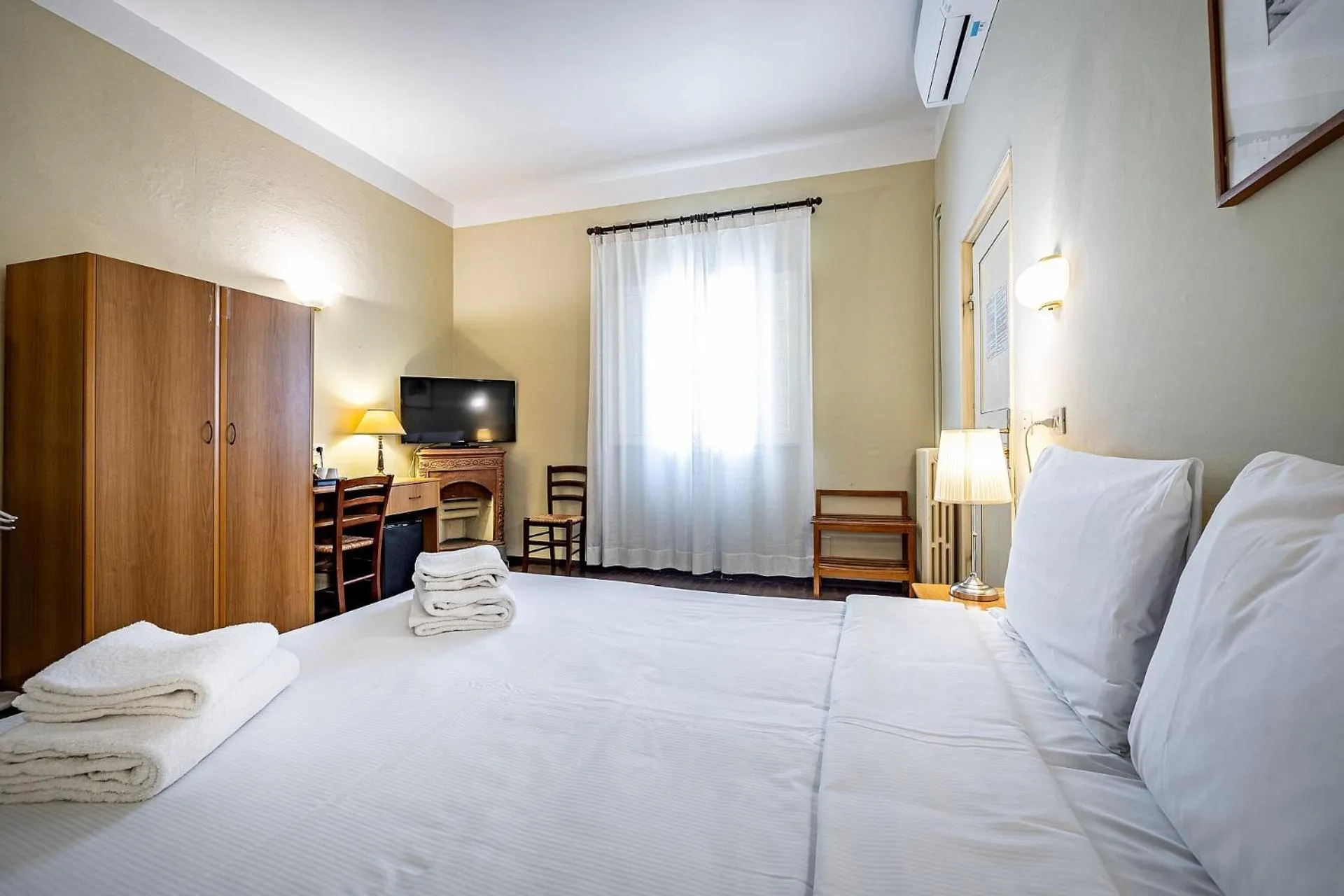 Bedroom, Bed in Bellevue House Affittacamere