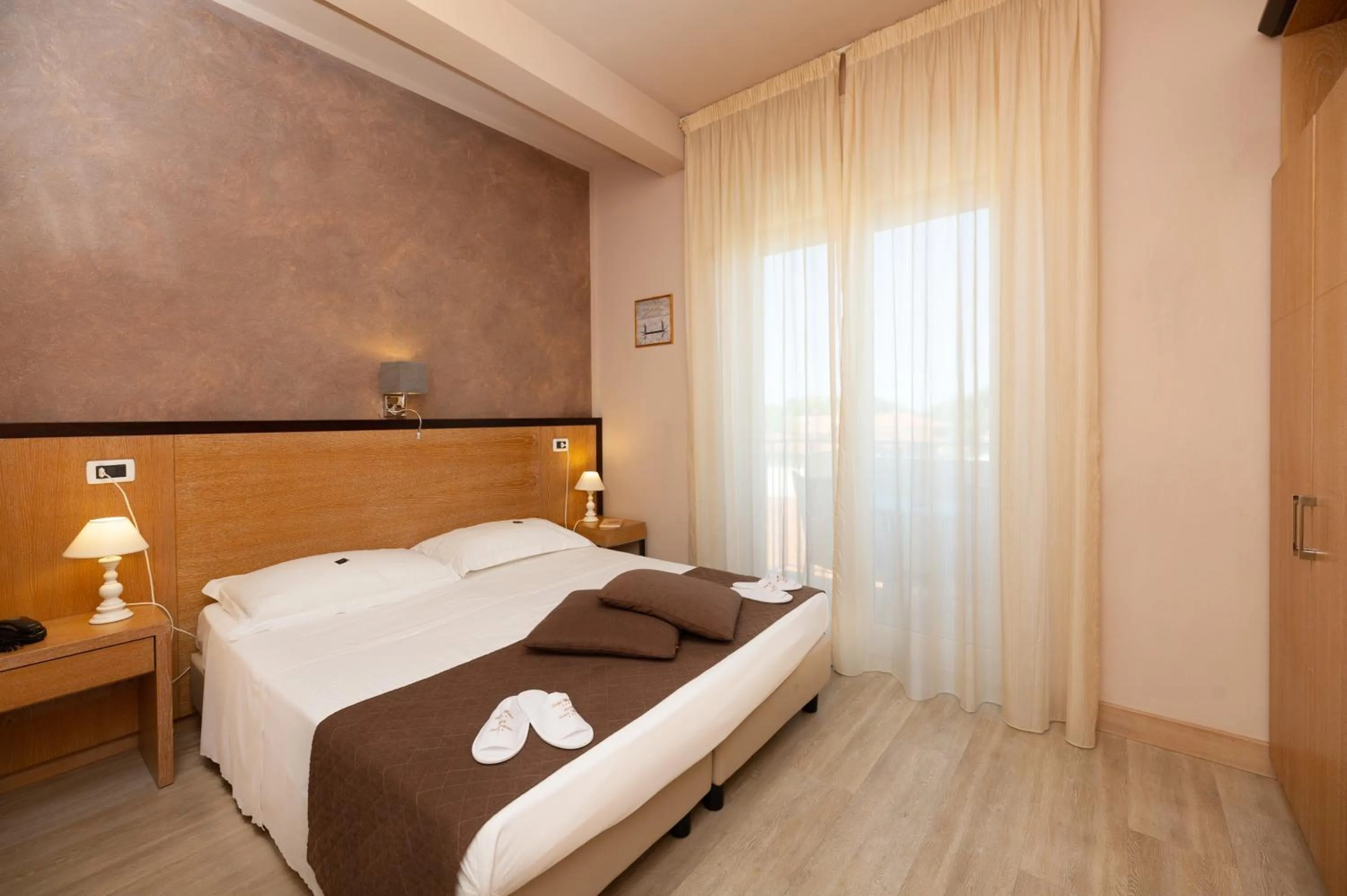 Bedroom, Bed in Hotel Nuova Sabrina