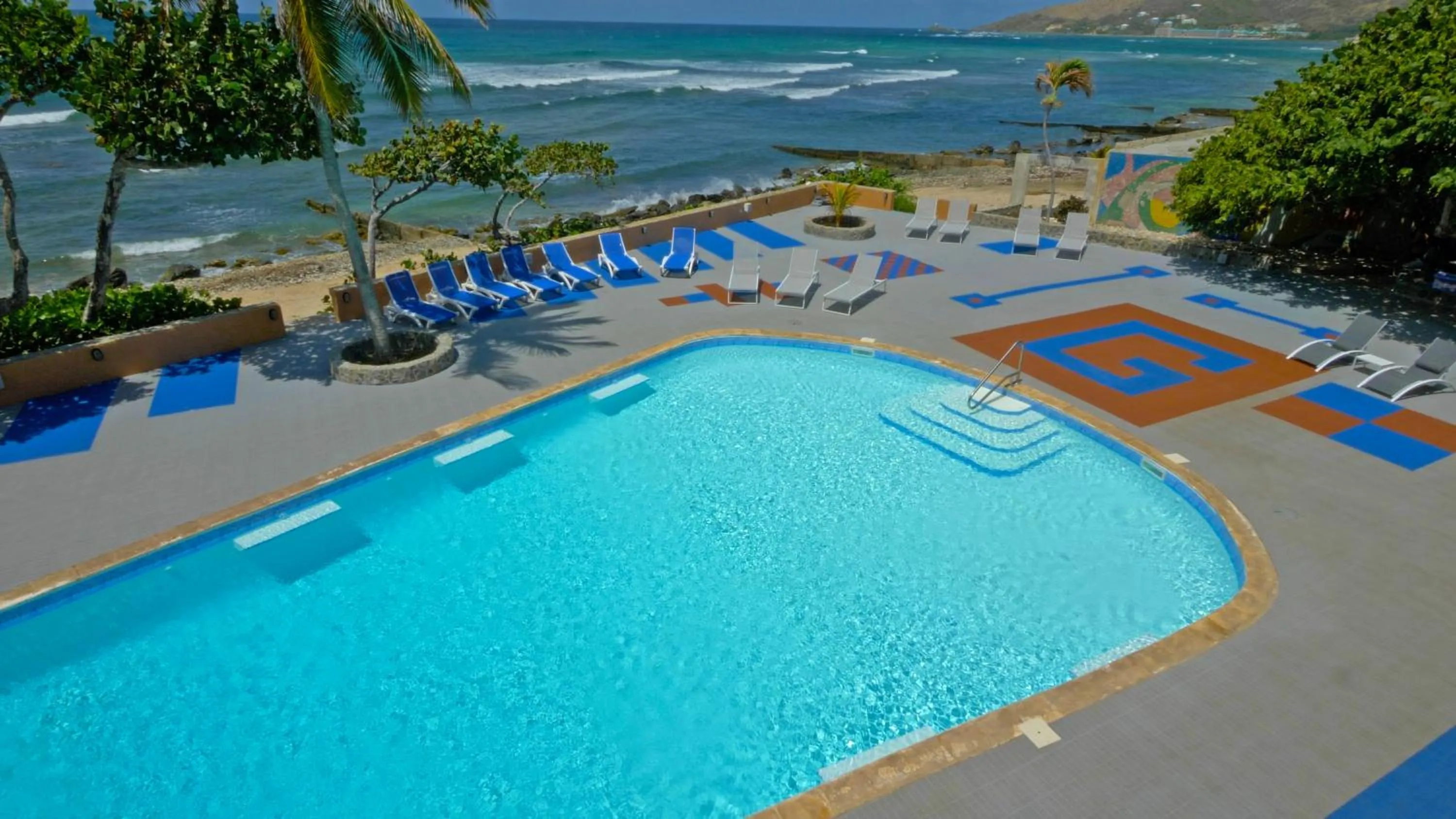 Swimming pool in Grapetree Bay Hotel and Villas