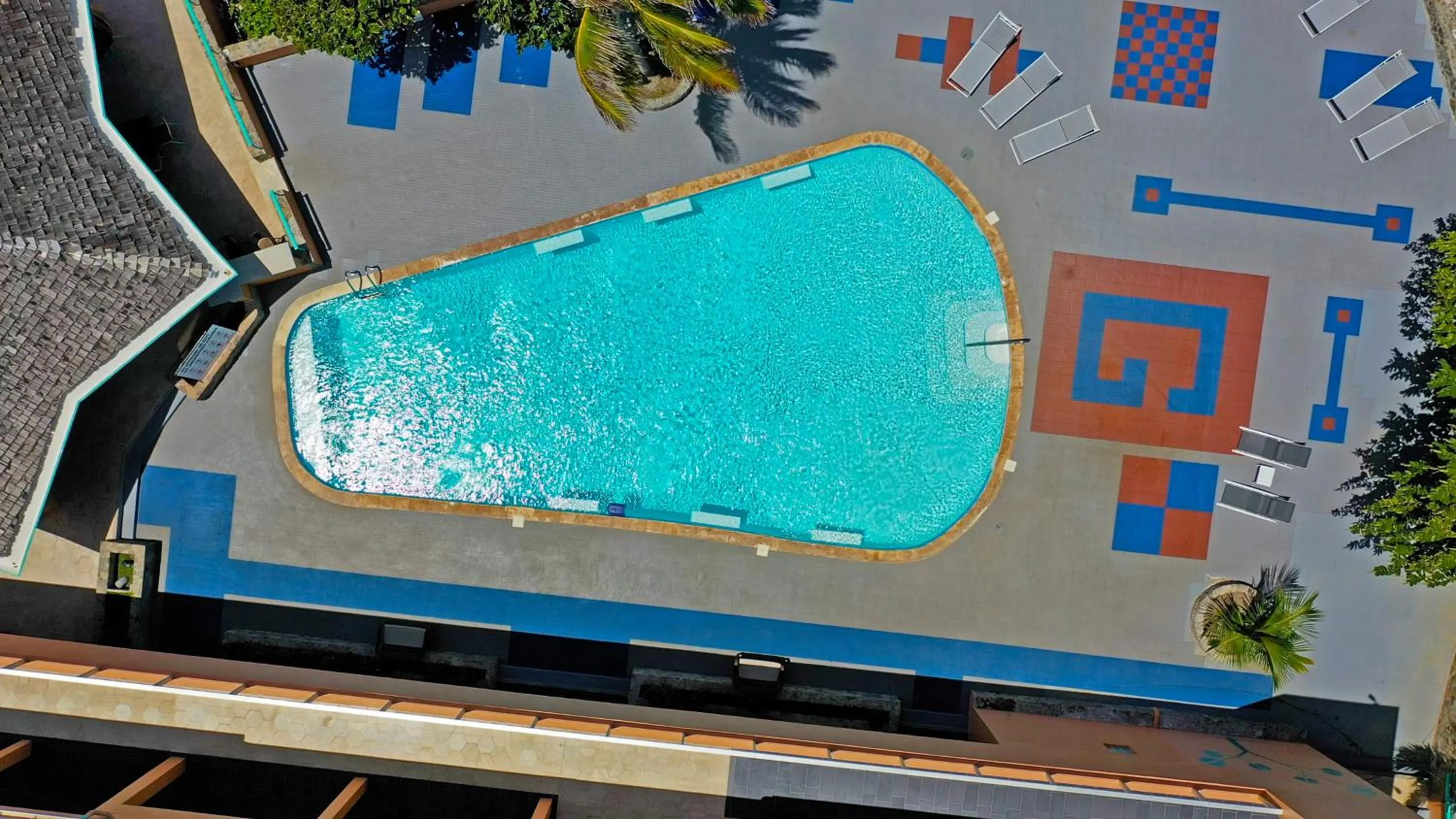 Swimming pool in Grapetree Bay Hotel and Villas