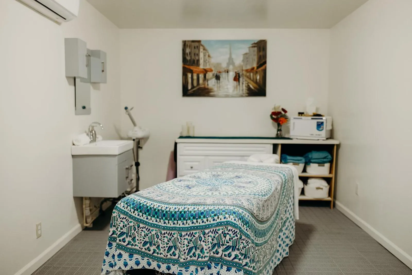 Spa and wellness centre/facilities, Bed in Grapetree Bay Hotel and Villas