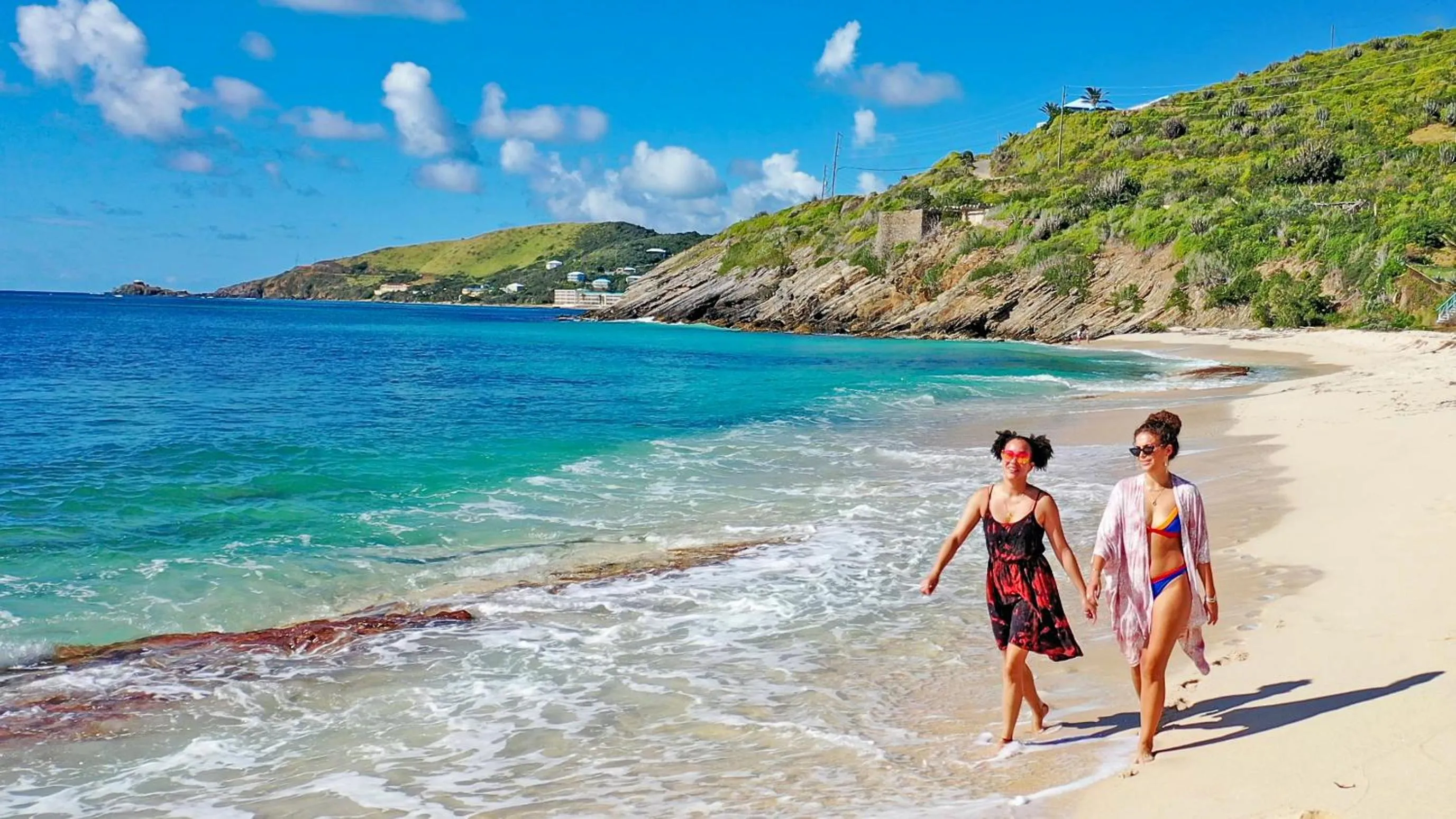 Beach in Grapetree Bay Hotel and Villas