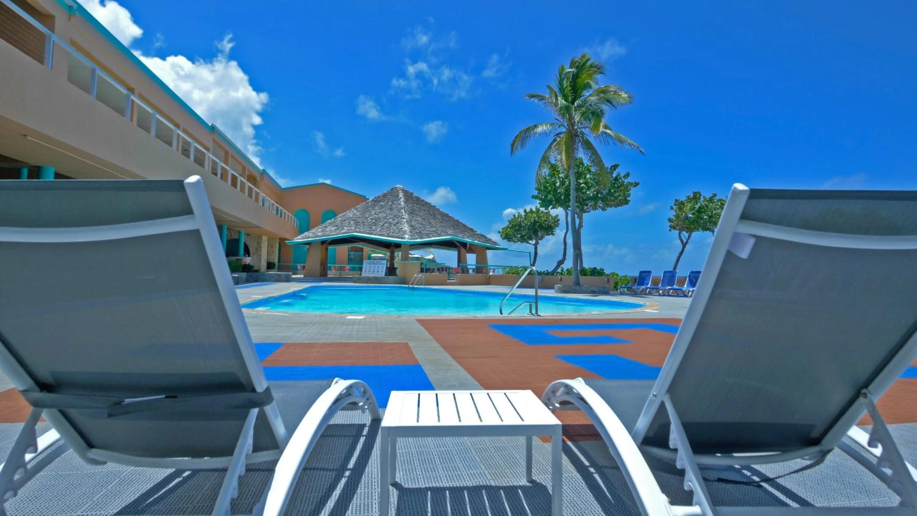 Swimming pool in Grapetree Bay Hotel and Villas