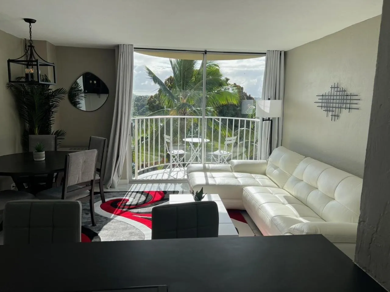 Stunning Views Best location in Hilo 2BR modern Condo