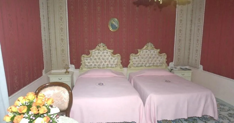 Bed in Grand Hotel La Sonrisa