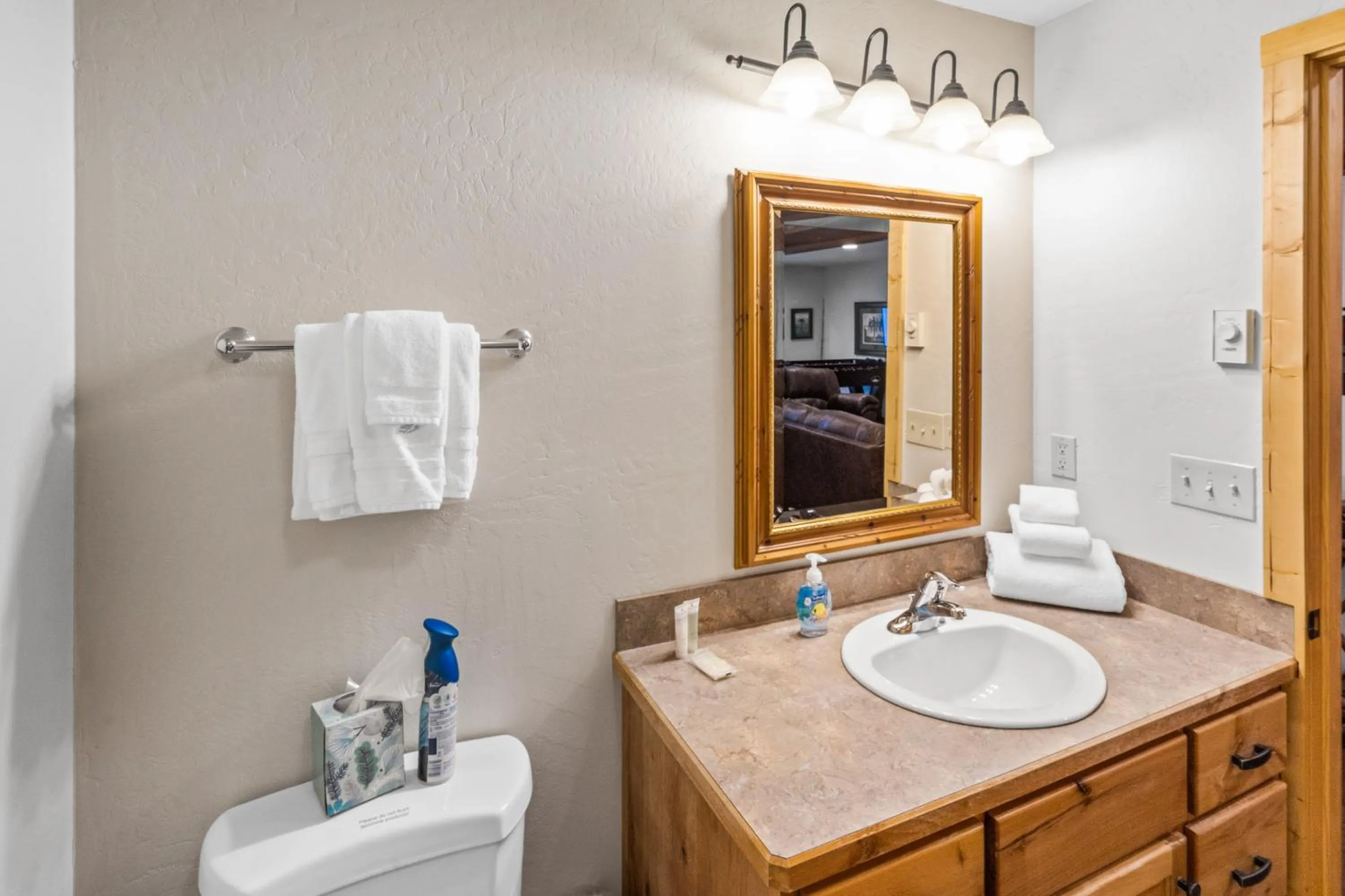 Toilet in King's Cabin