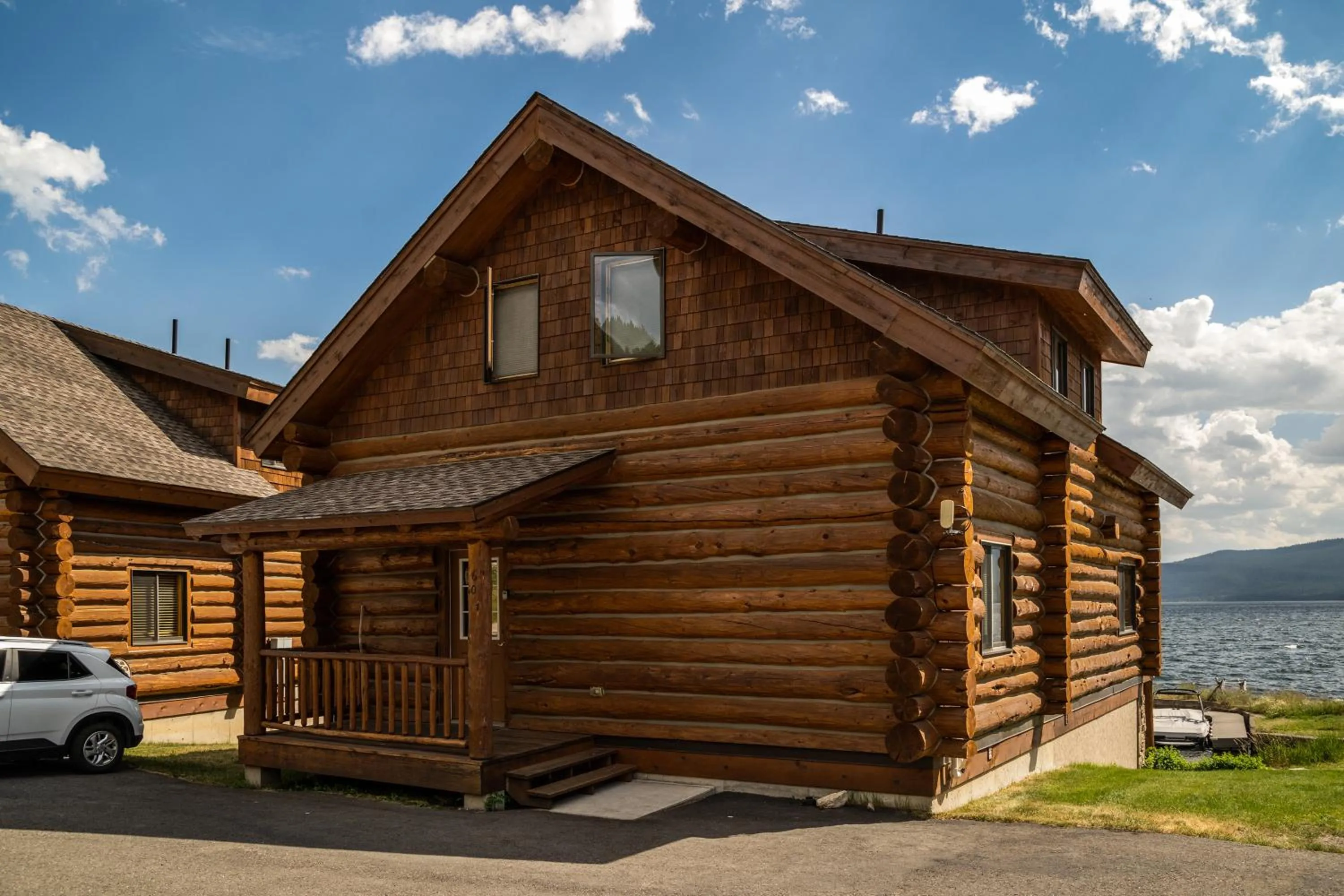 Property building in King's Cabin