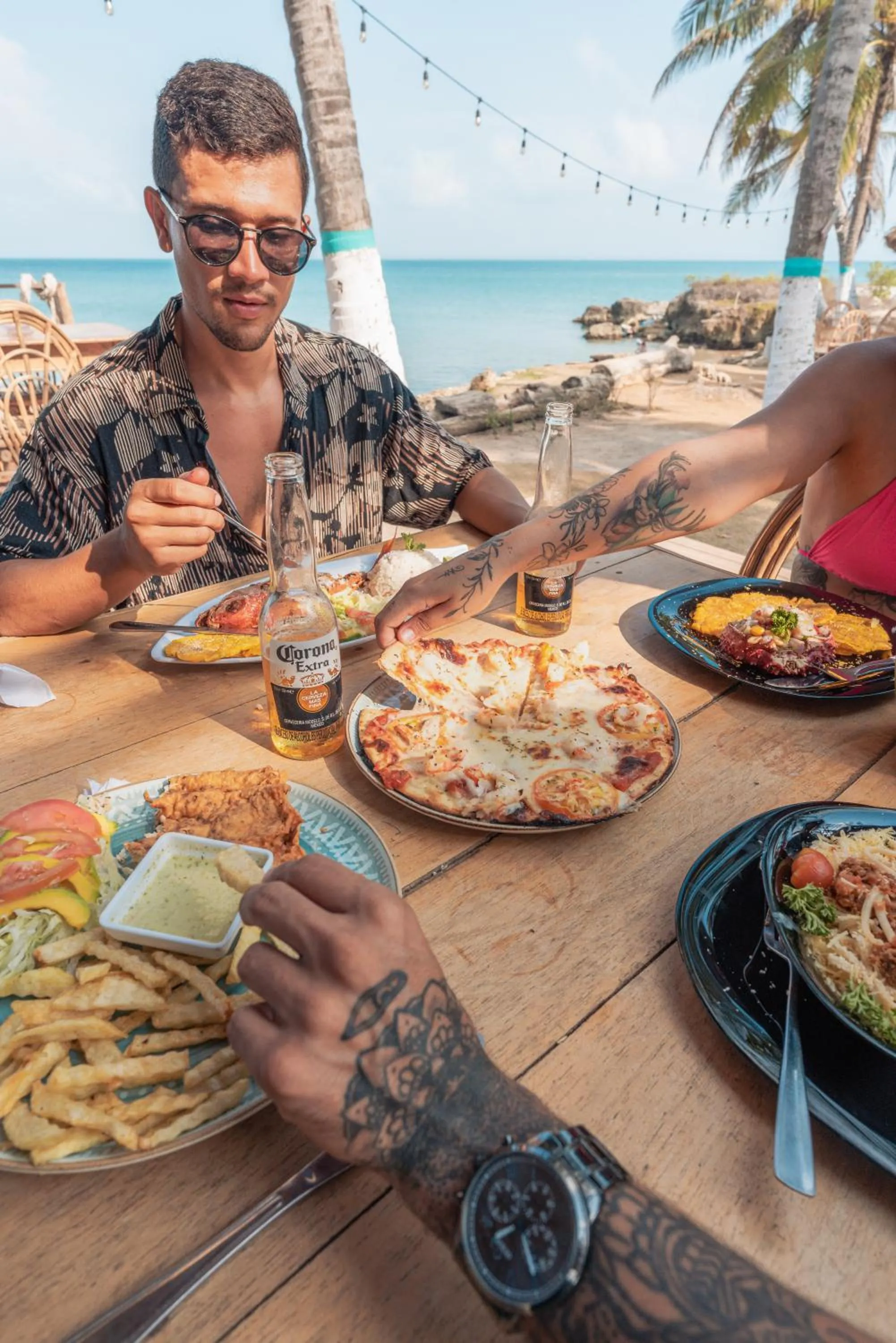 Restaurant/places to eat in La Playita Isla Fuerte