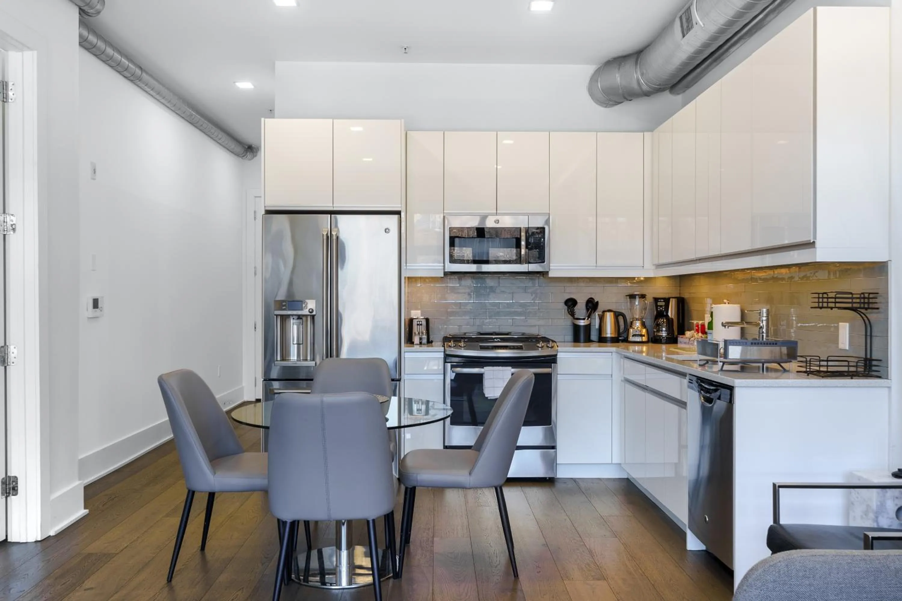 Dining area in Dharma Home Suites Hoboken