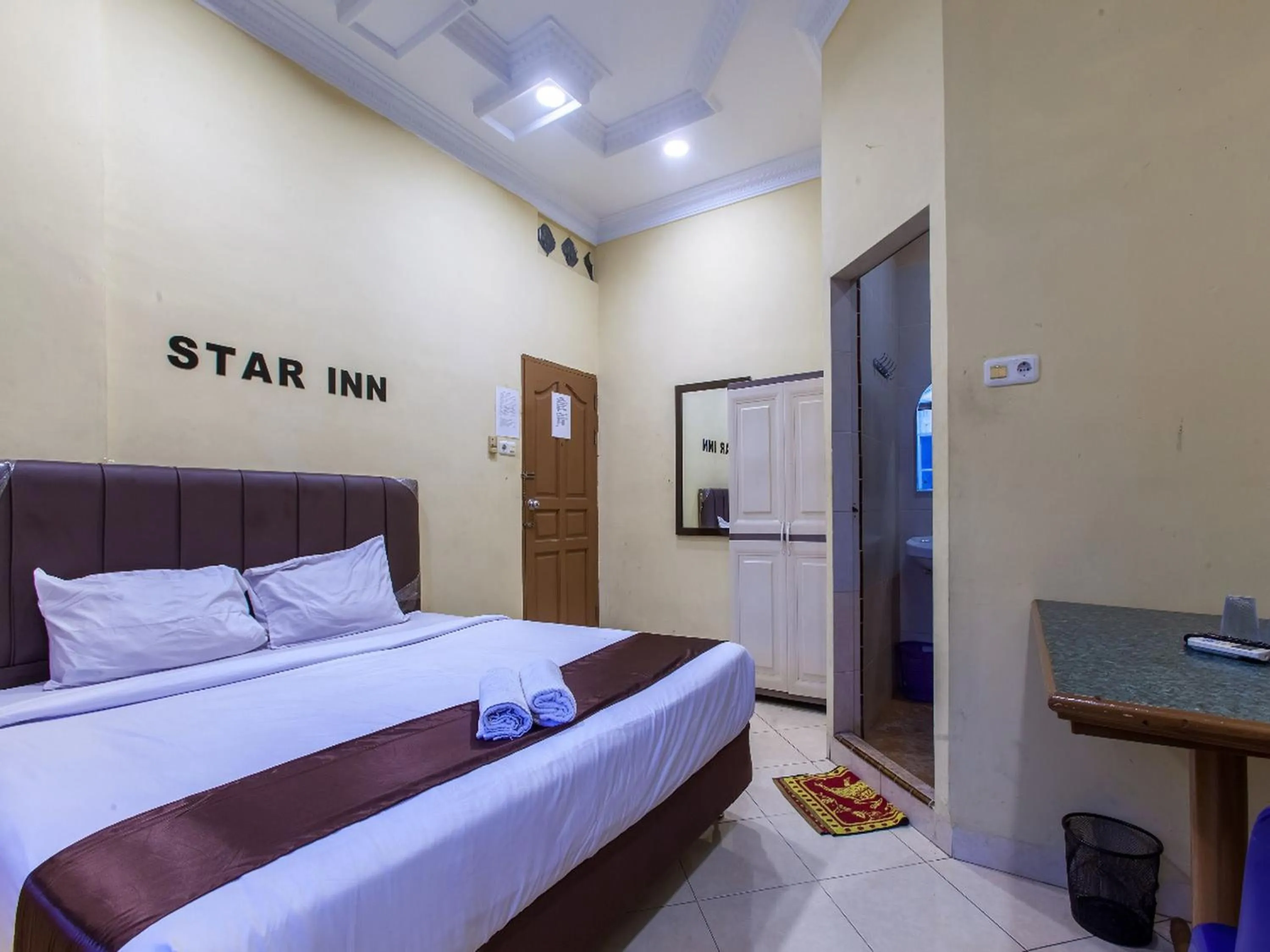 Bed in Star Inn Medan