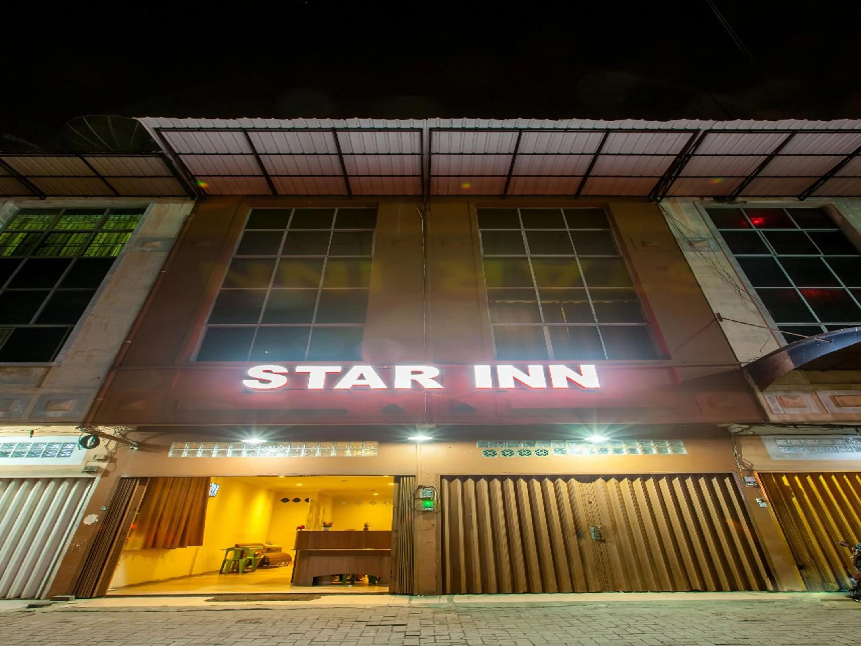 Facade/entrance in Star Inn Medan