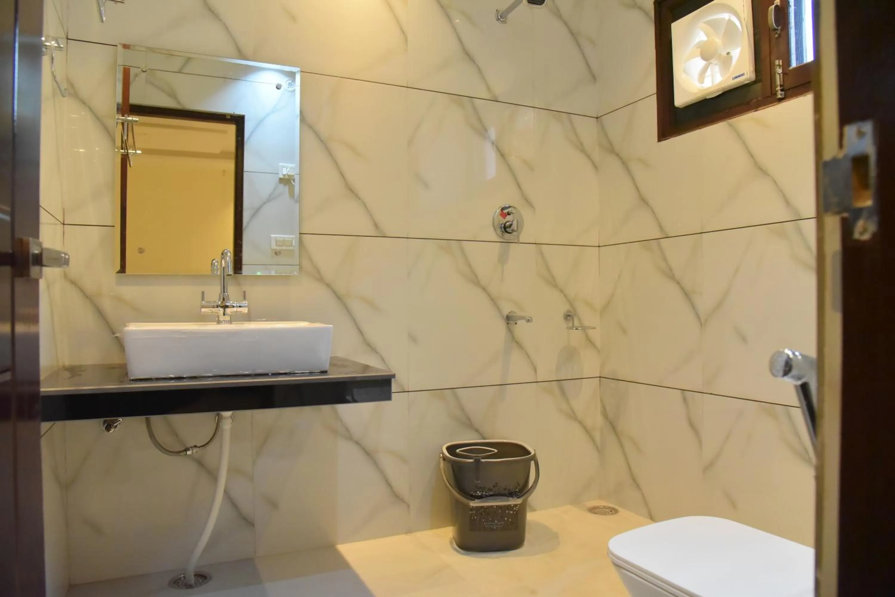 Bathroom in The Divine Oak Golden Leaf