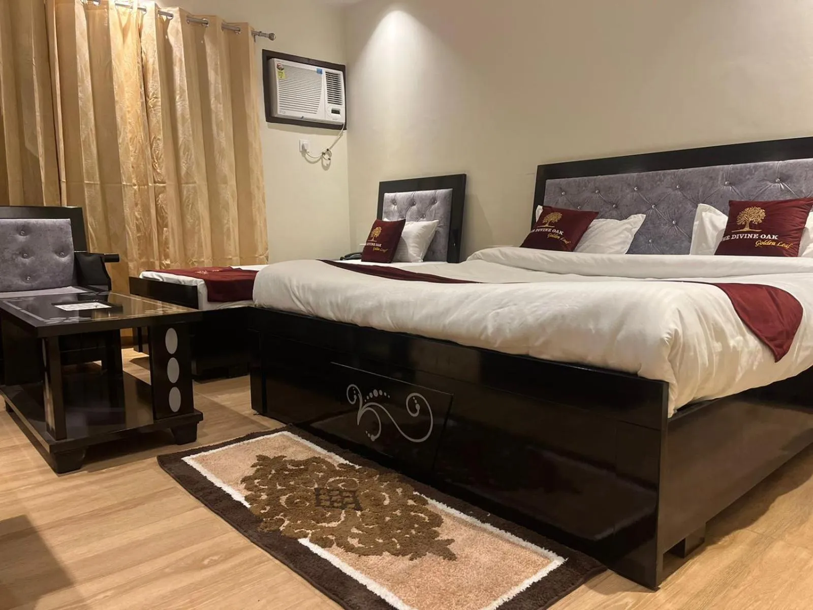 Bed in The Divine Oak Golden Leaf