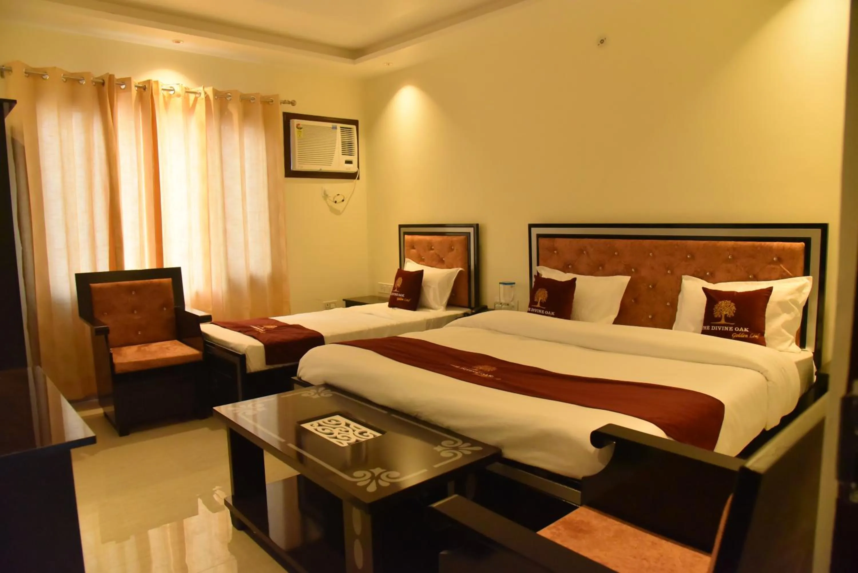 Bedroom, Bed in The Divine Oak Golden Leaf