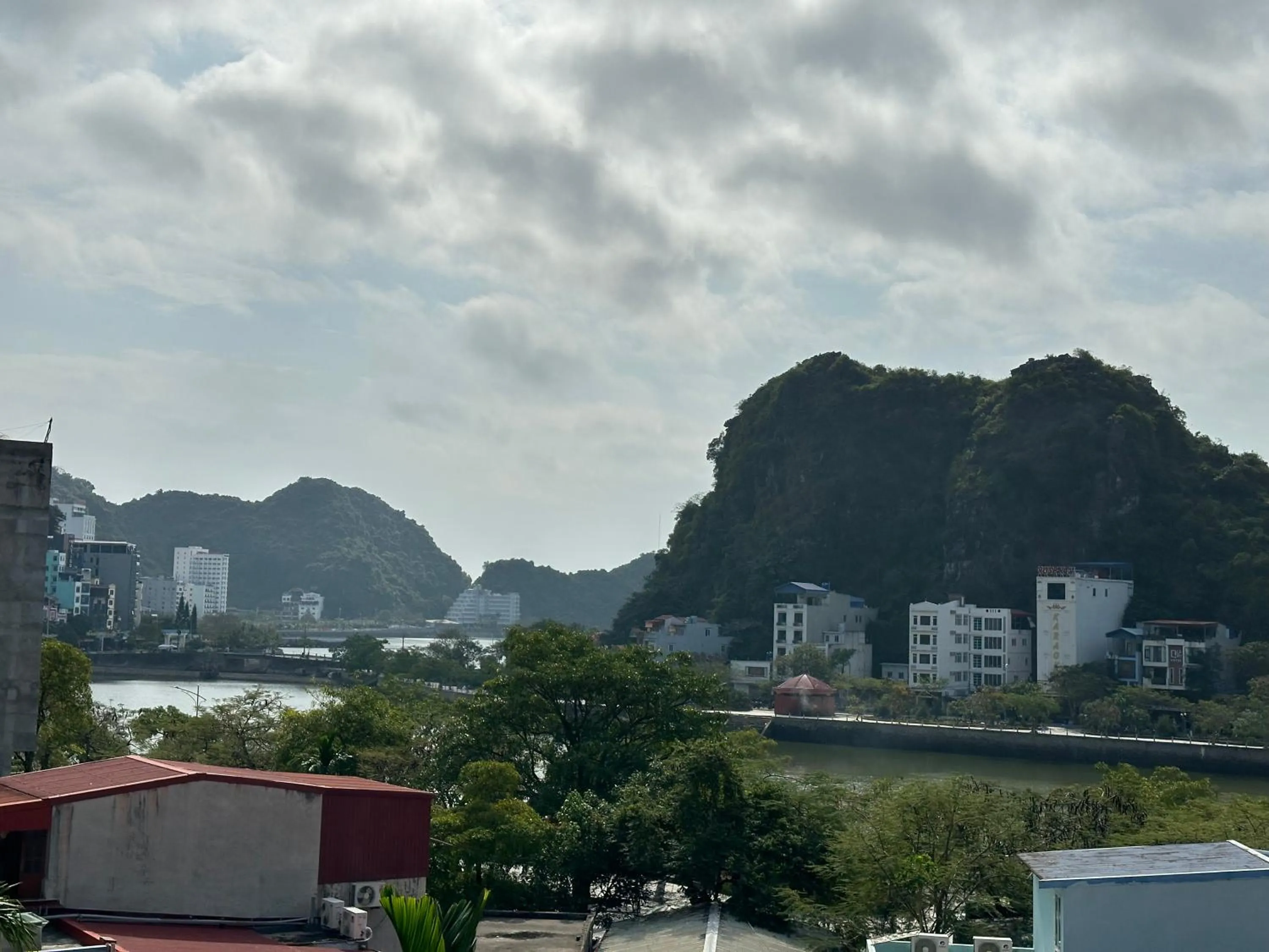 Natural landscape in Cat Ba Seoul 2 Hotel & Apartment