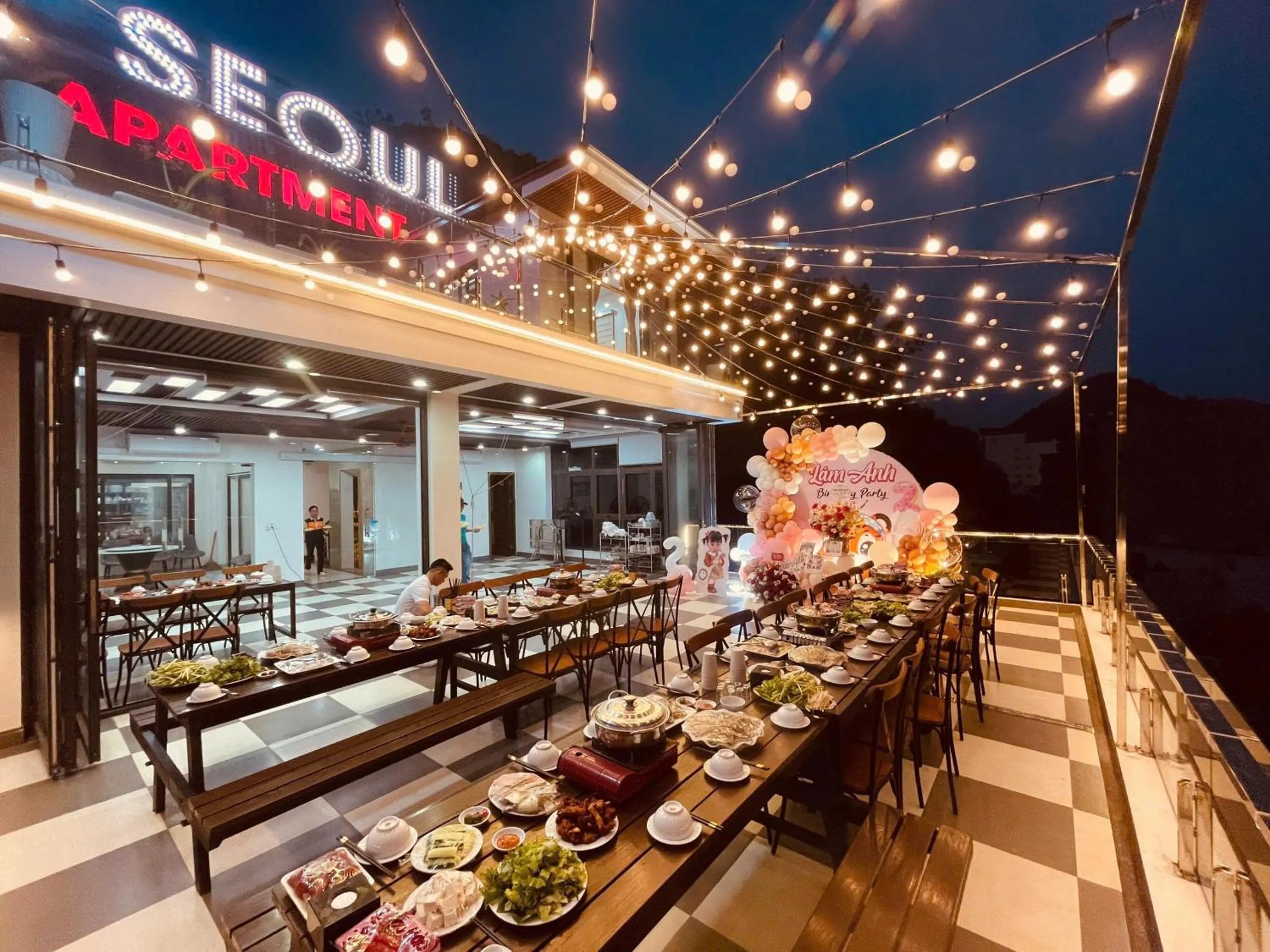 Restaurant/places to eat in Cat Ba Seoul 2 Hotel & Apartment