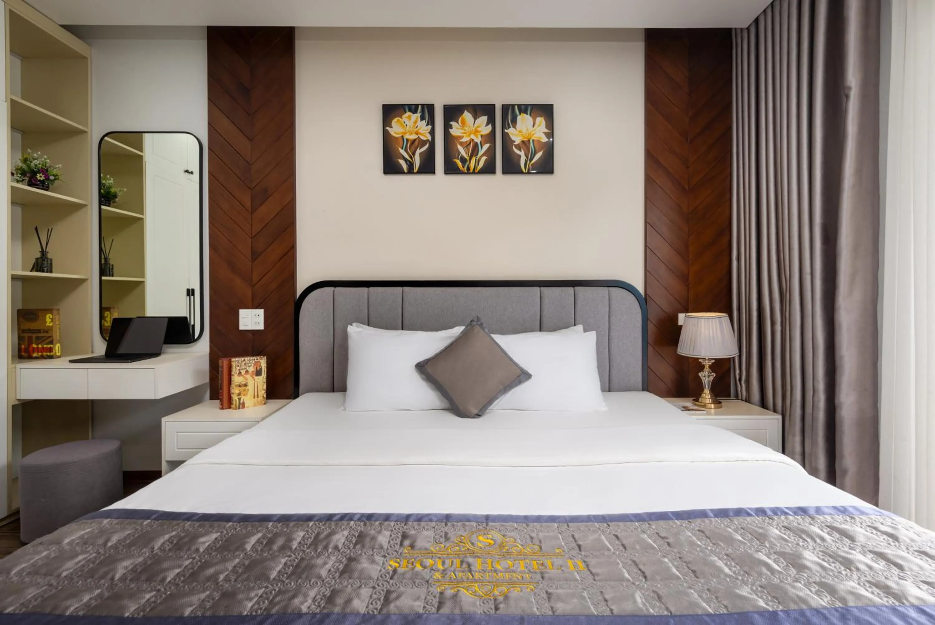 Bed in Cat Ba Seoul 2 Hotel & Apartment