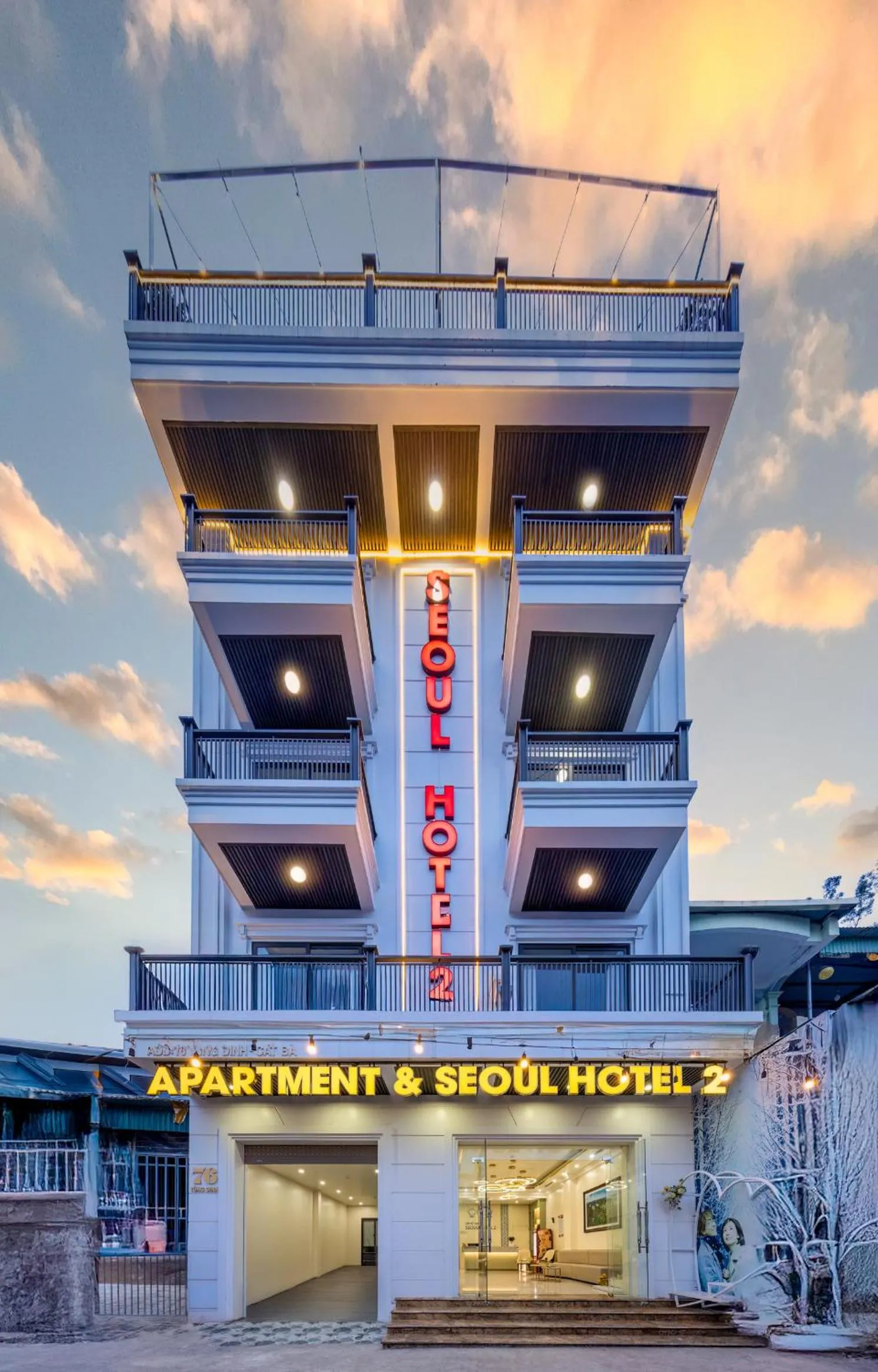 Property building in Cat Ba Seoul 2 Hotel & Apartment