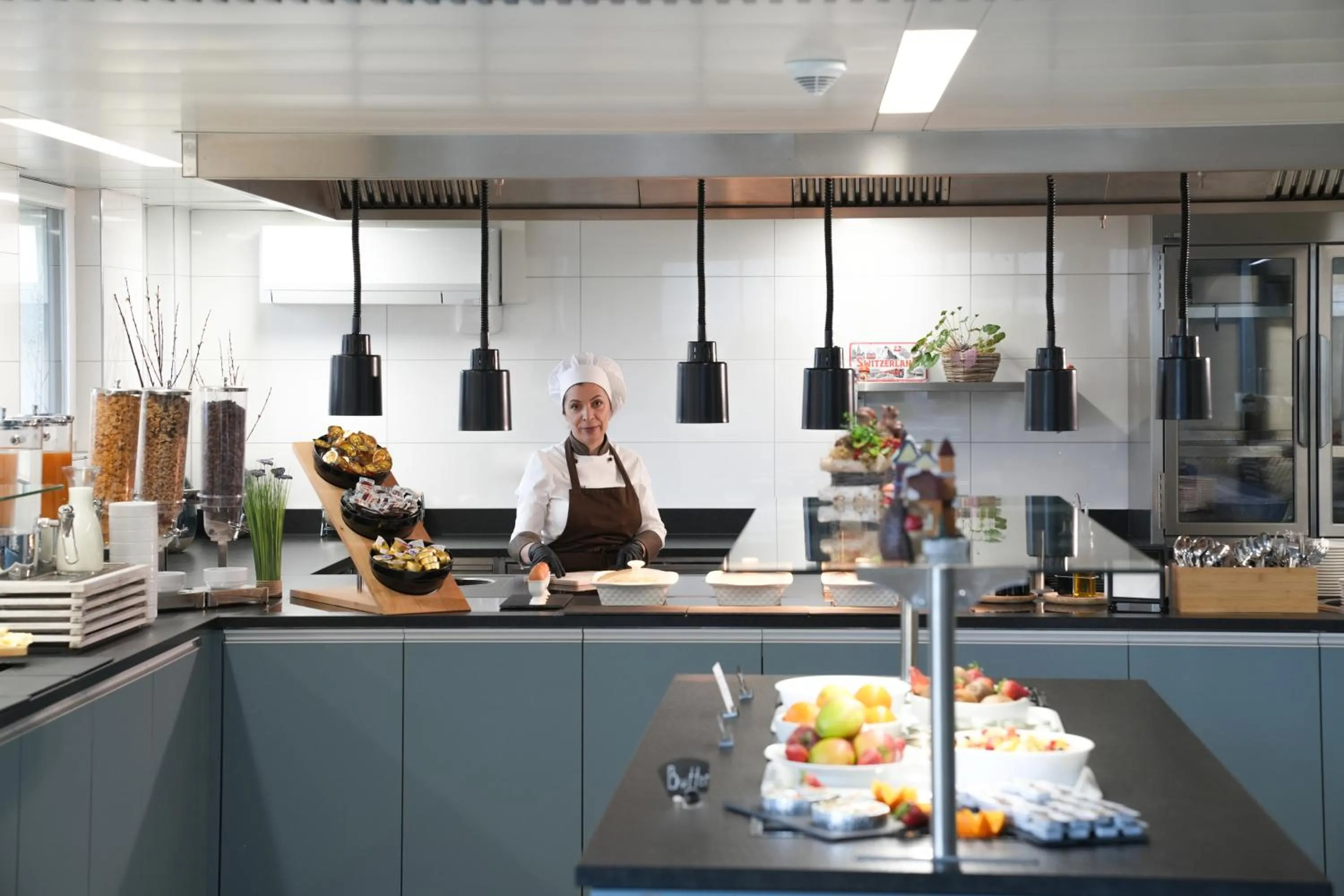 Buffet breakfast in LMS - La Maison Suisse - Döttingen