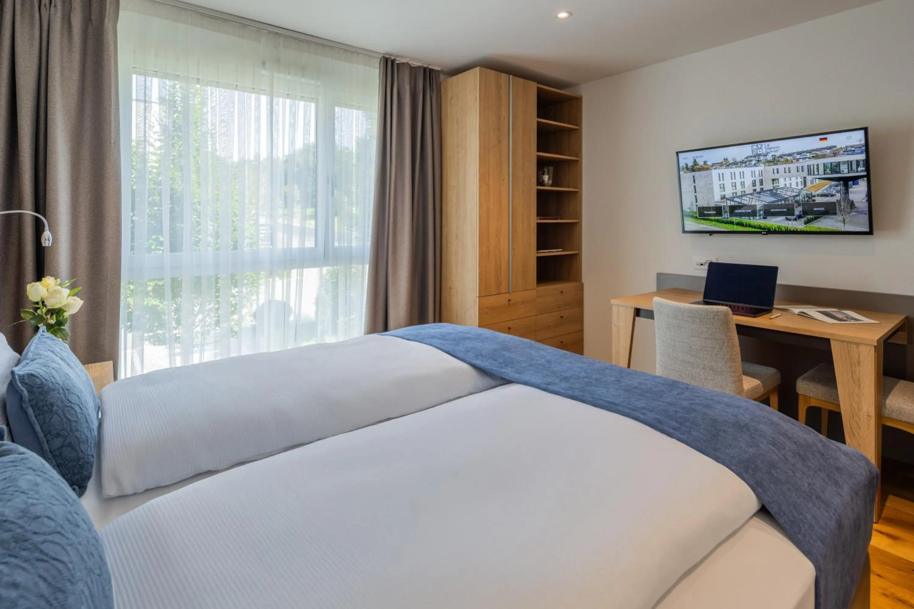 Bed in LMS - La Maison Suisse - Döttingen