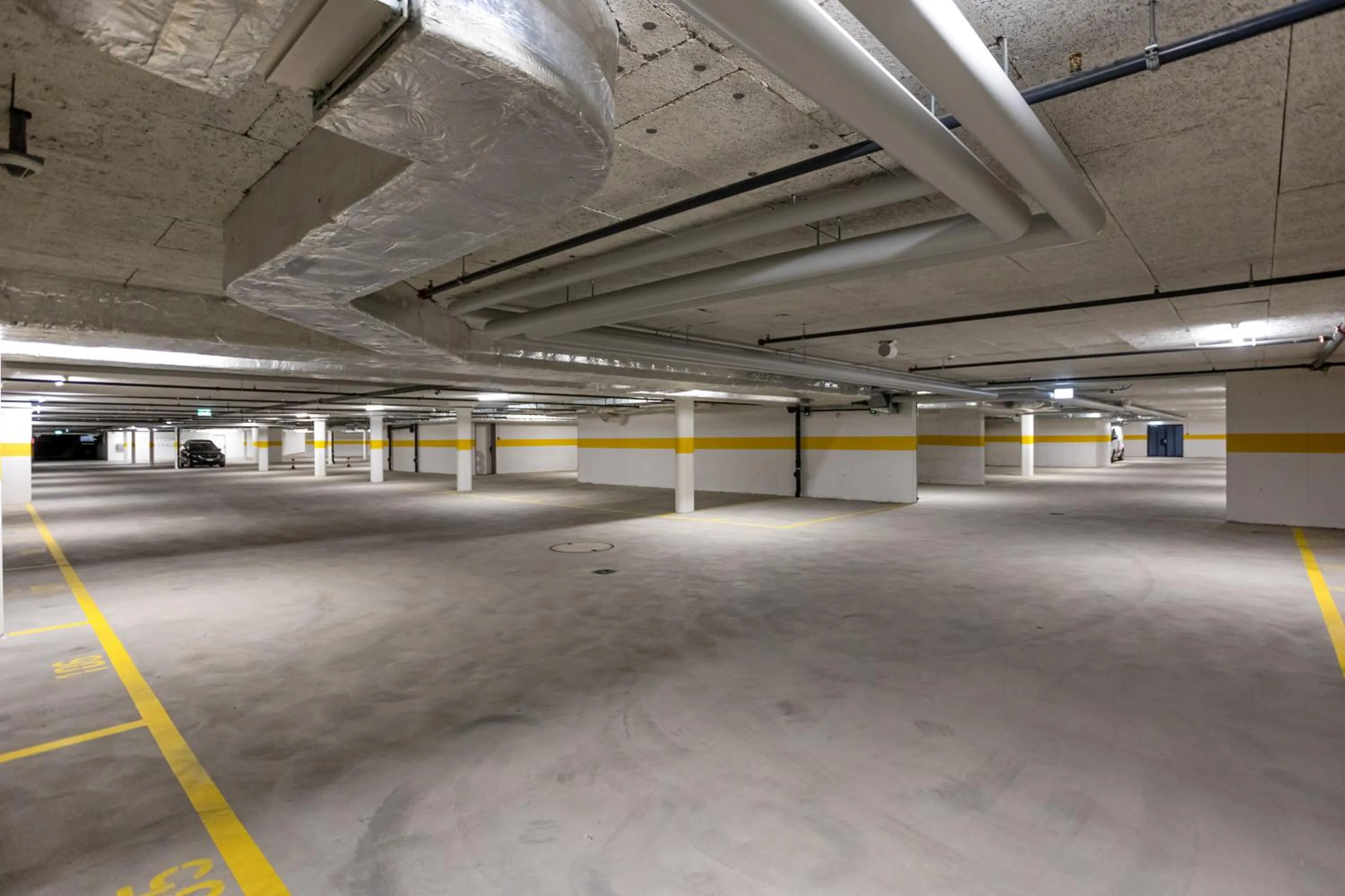 Parking in LMS - La Maison Suisse - Döttingen