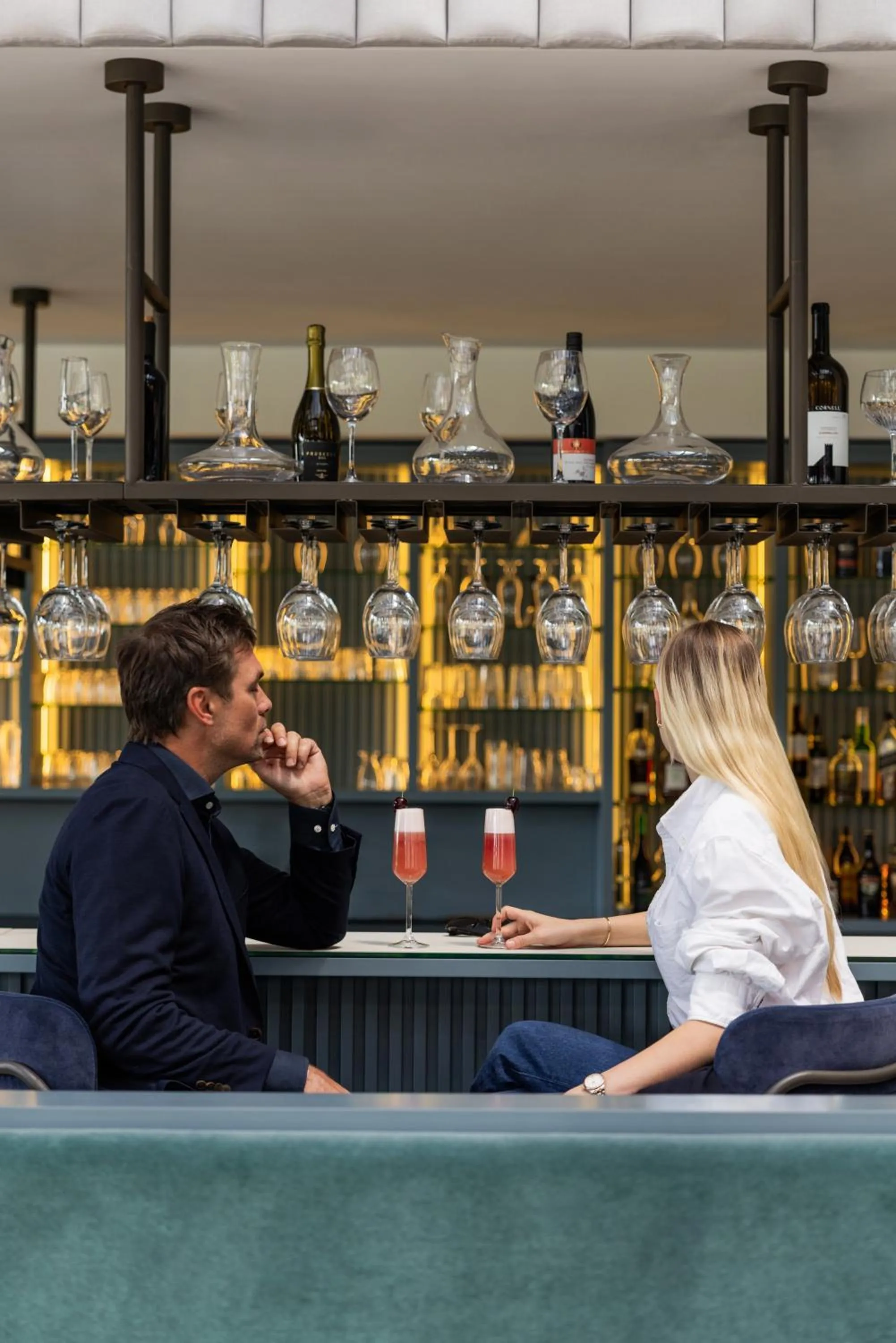 Lounge or bar in LMS - La Maison Suisse - Döttingen