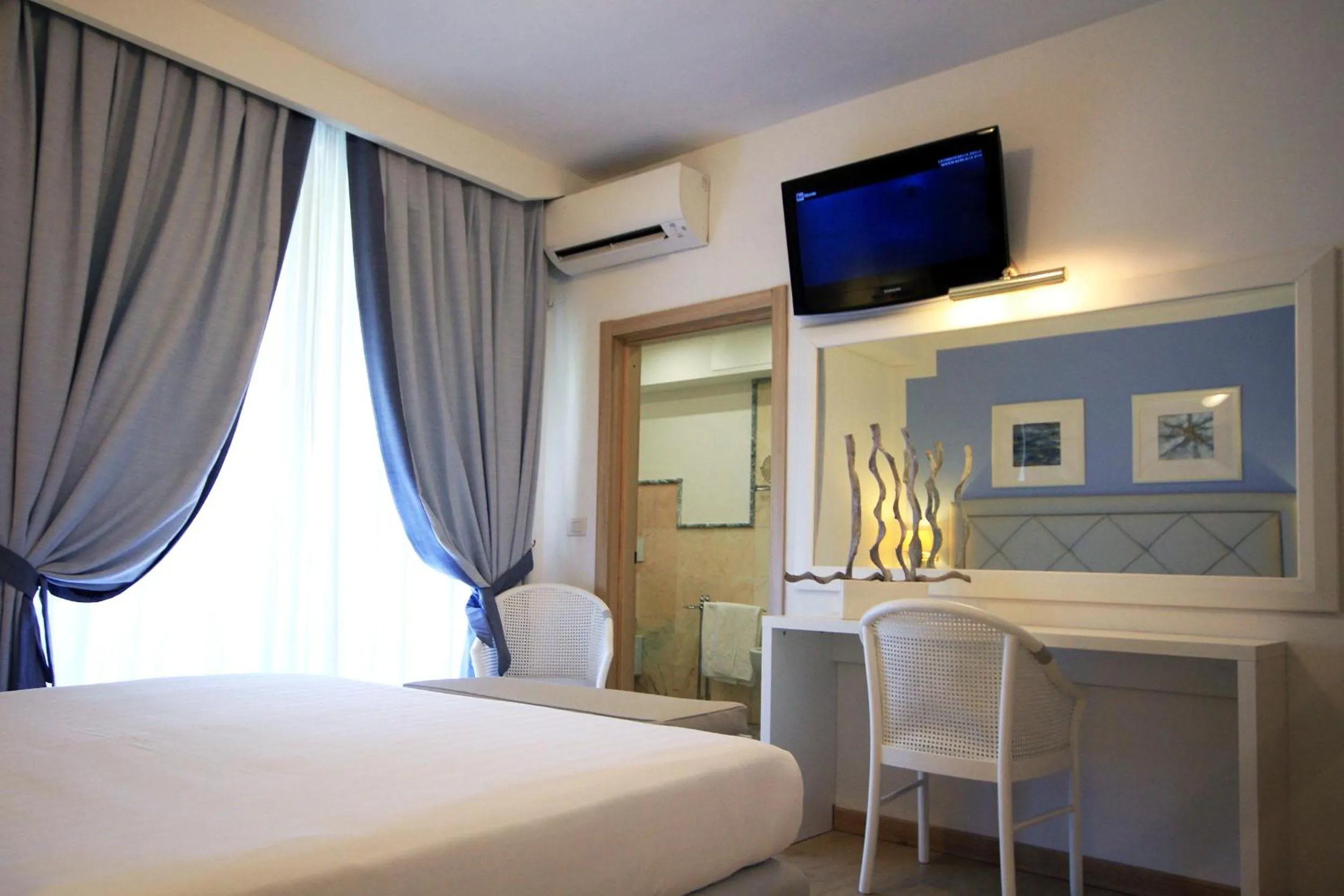 Bathroom in Raffaelli Park Hotel