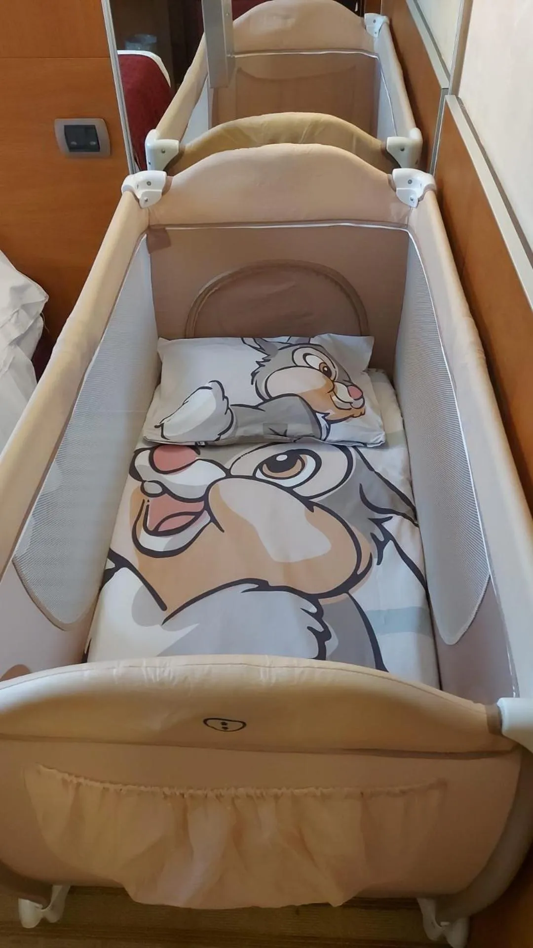 young children, Bed in Kolbe Hotel Rome