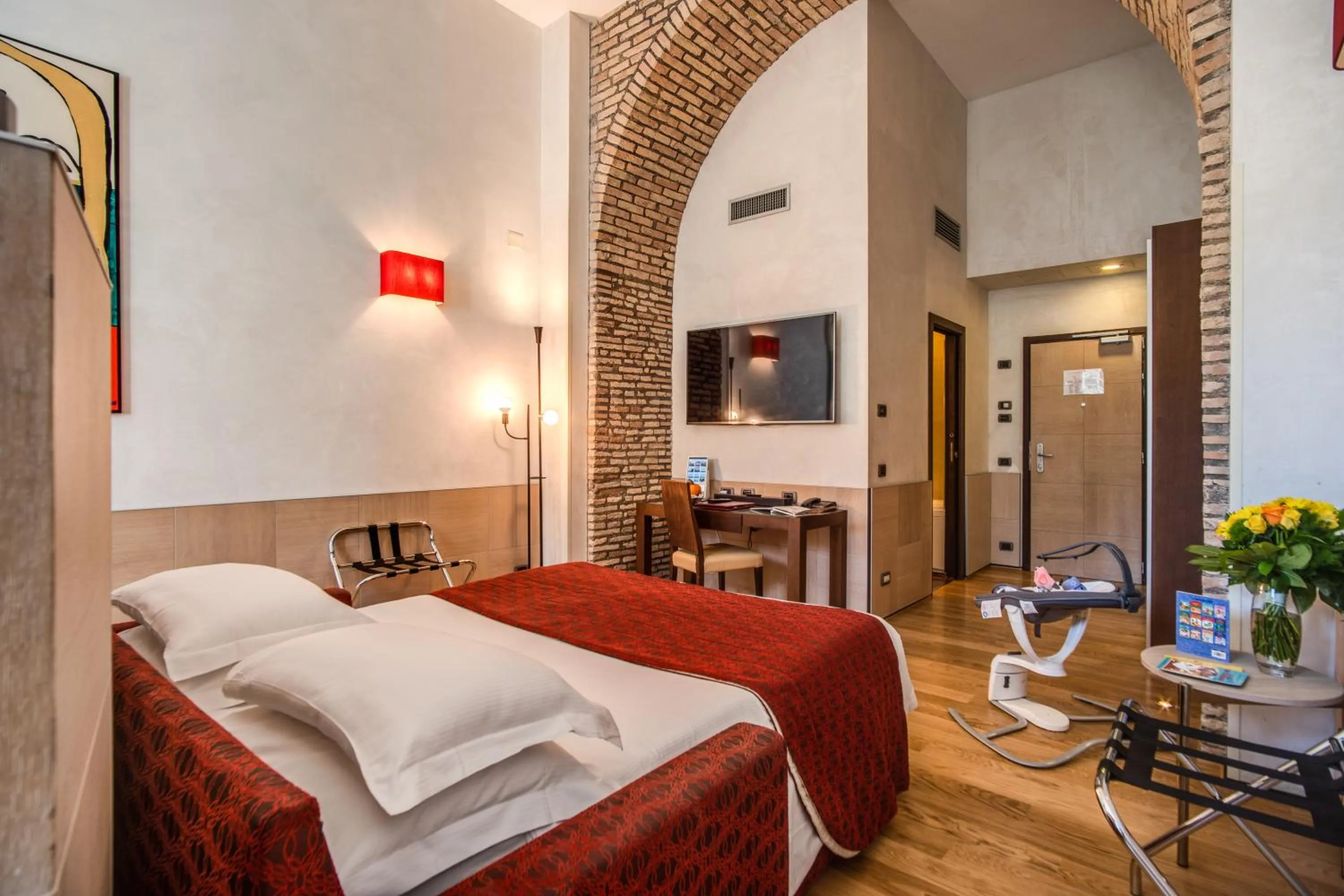 Photo of the whole room, Bed in Kolbe Hotel Rome