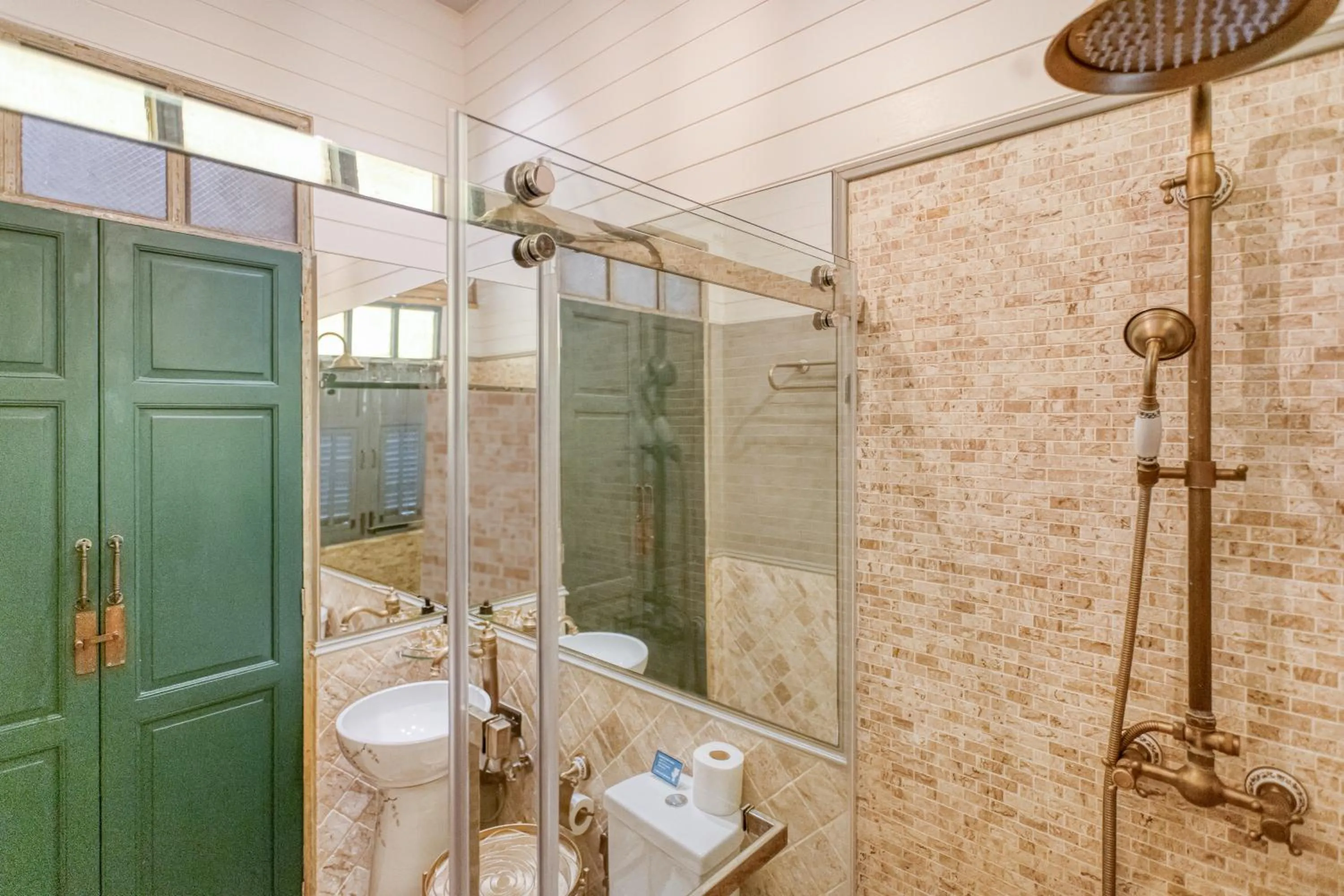 Shower in Priya Boutique House