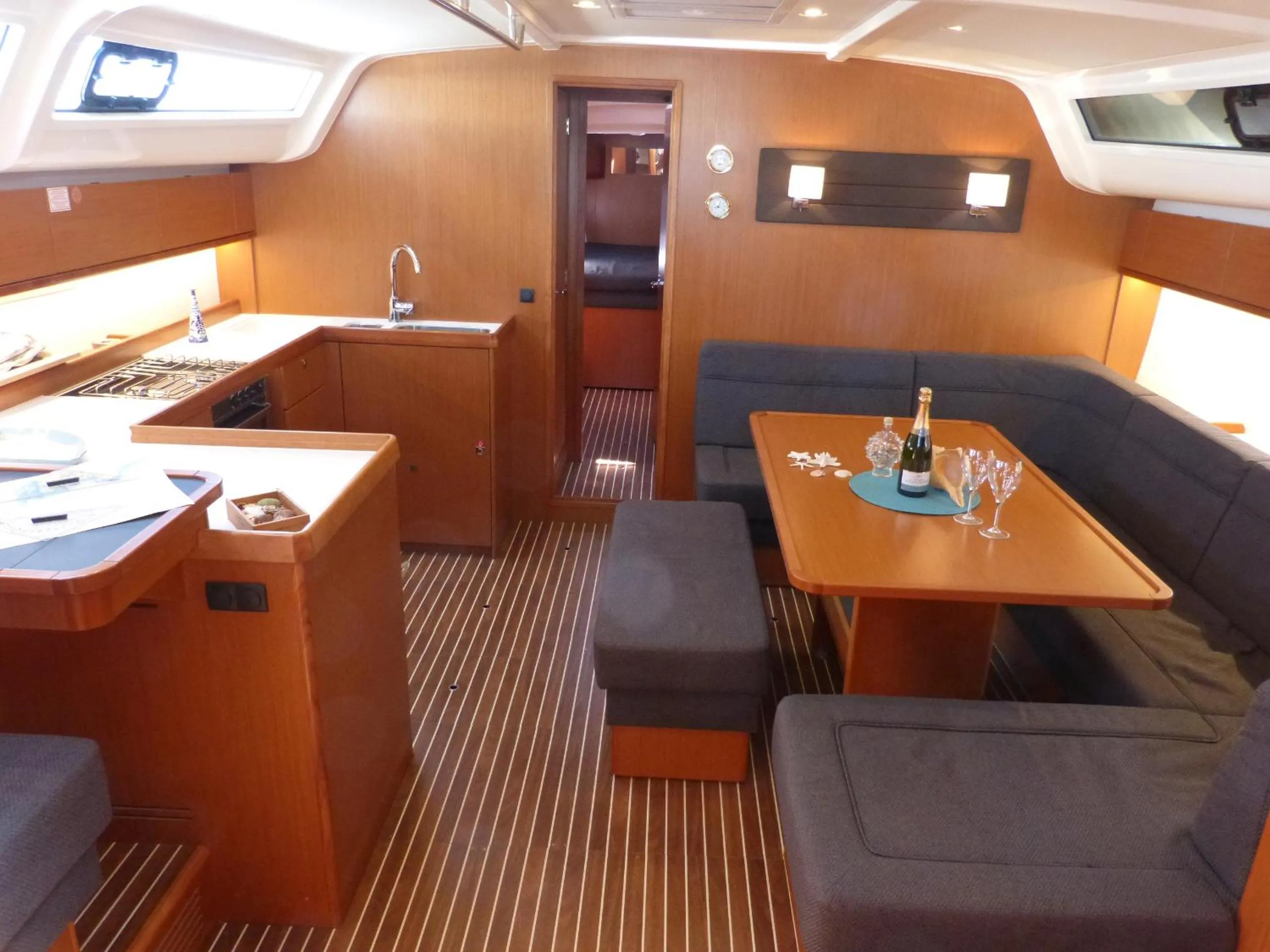 Kitchen or kitchenette in Sail bed and breakfast Procida