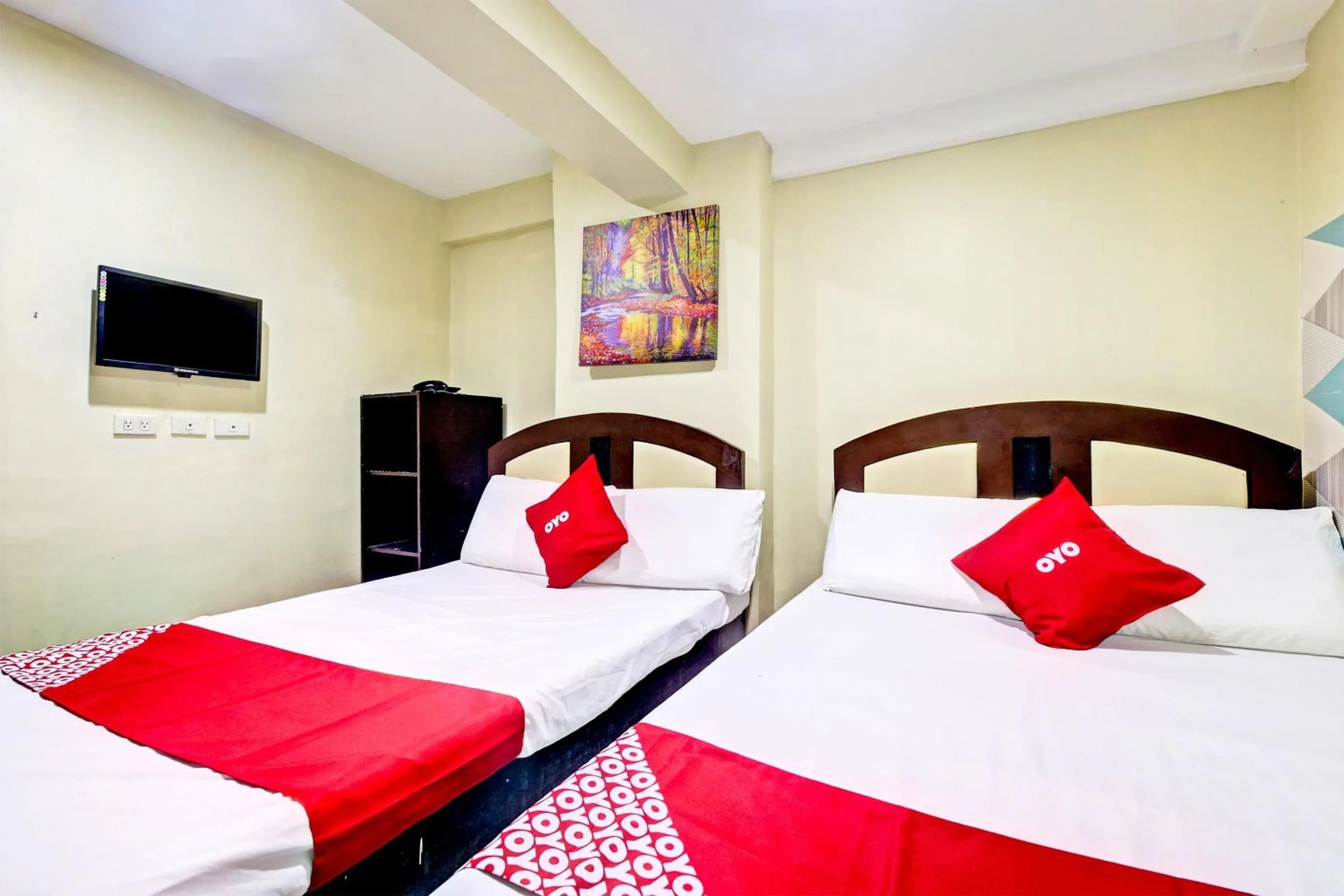 Bedroom, Bed in OYO 894 Cosmo Hotel P Campa Manila