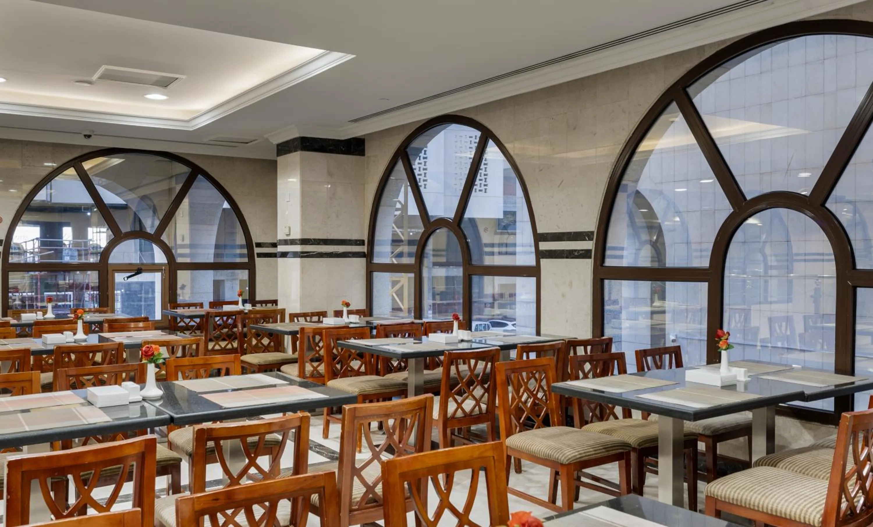 Restaurant/places to eat in Emaar Taiba Hotel