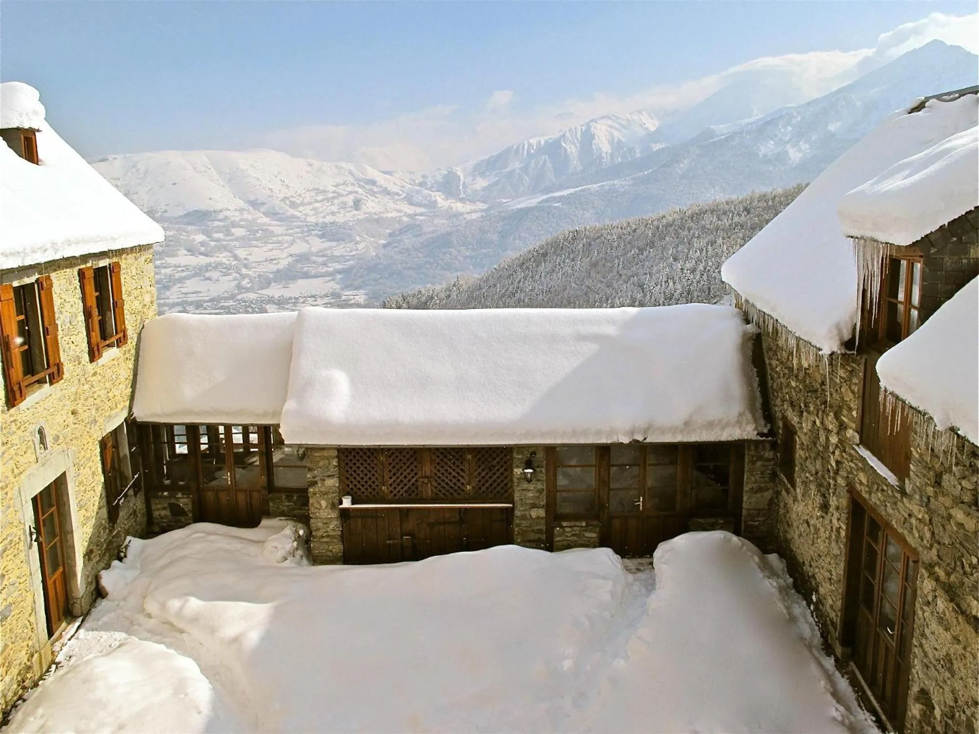 Property building in Ferme de Soulan, gîtes de charme