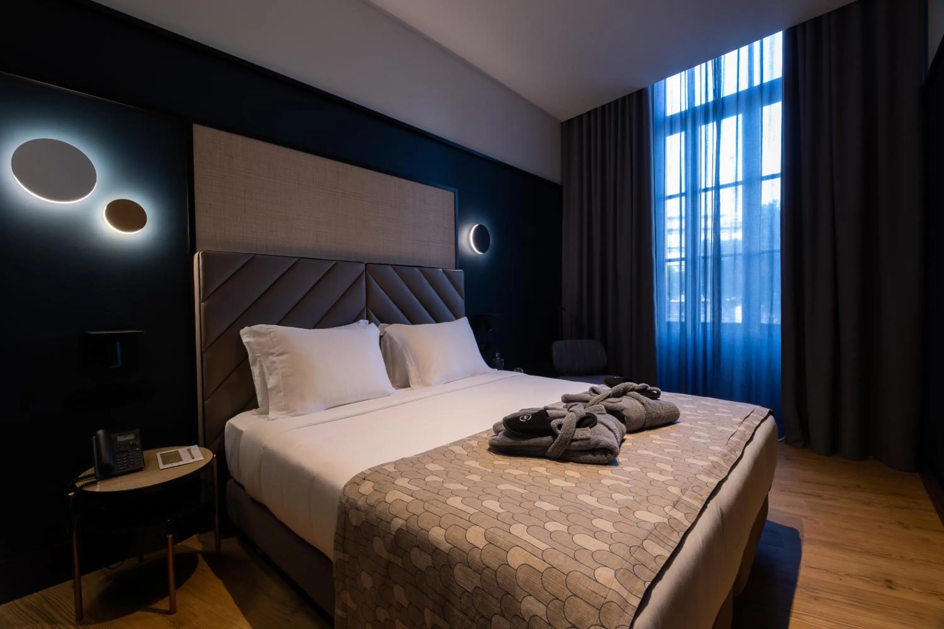 Bed in Axis Porto Club Aliados