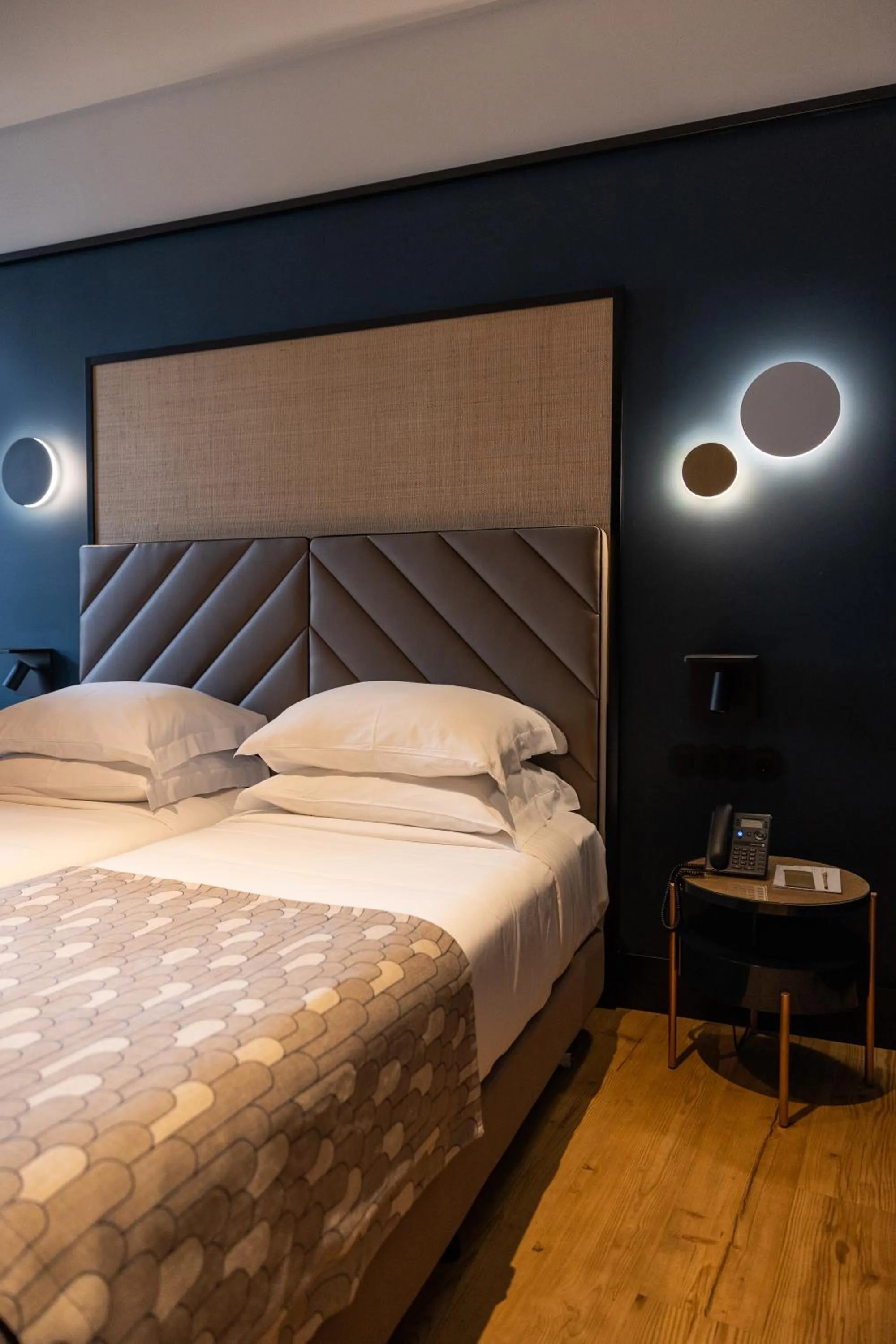 Bed in Axis Porto Club Aliados