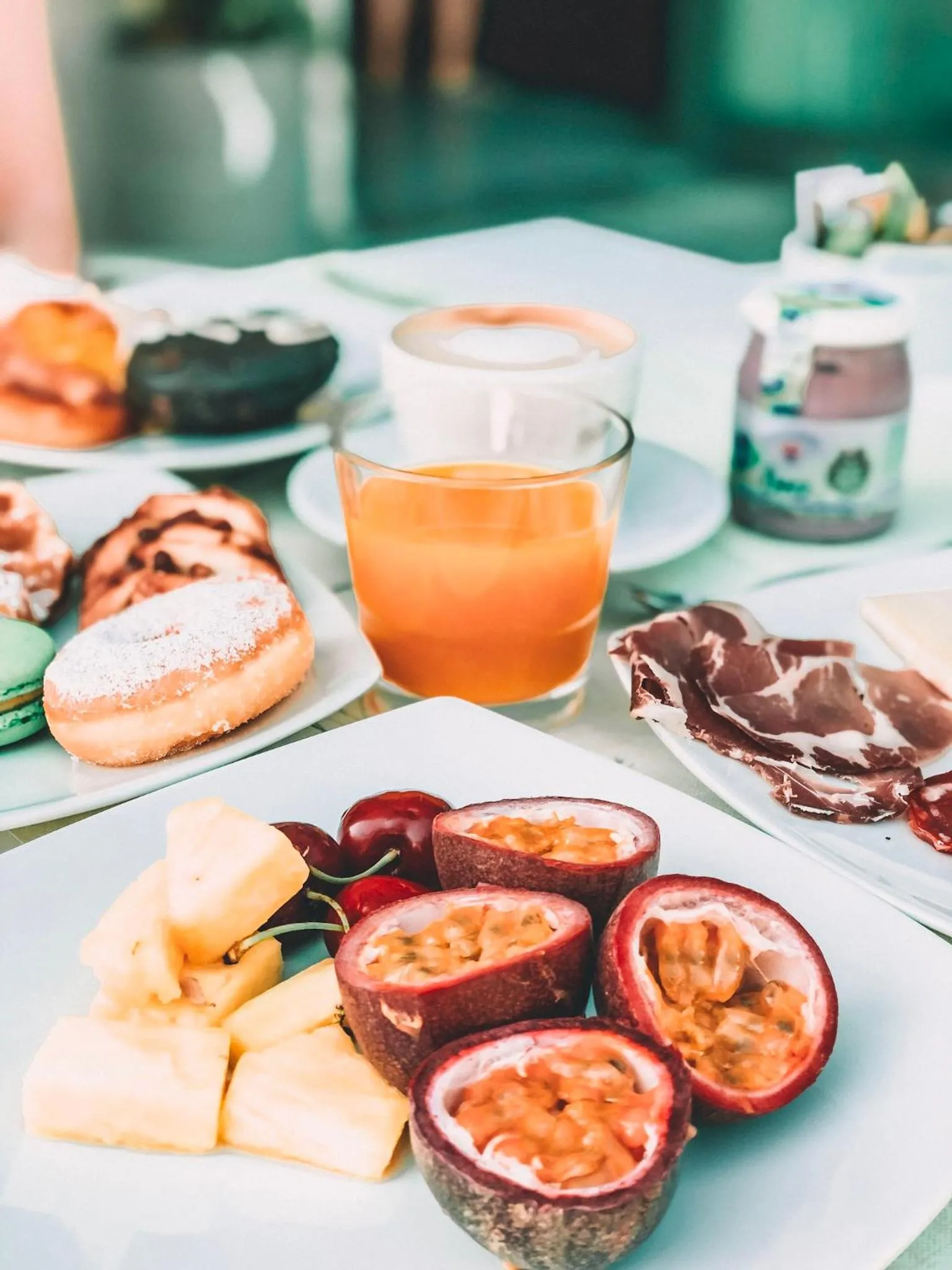 Food and drinks in The One Hotel - Designed for Adults - Pet lovers