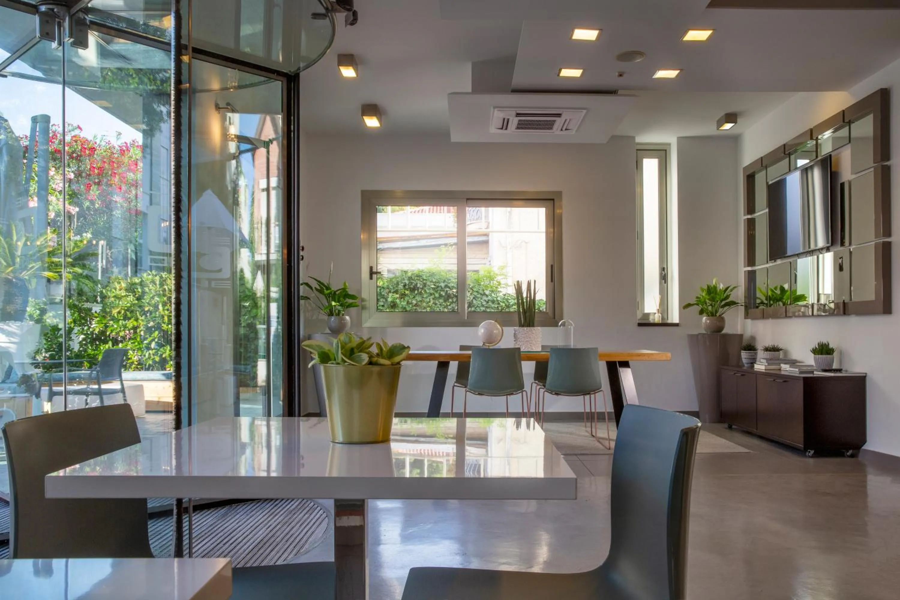 Living room in The One Hotel - Designed for Adults - Pet lovers