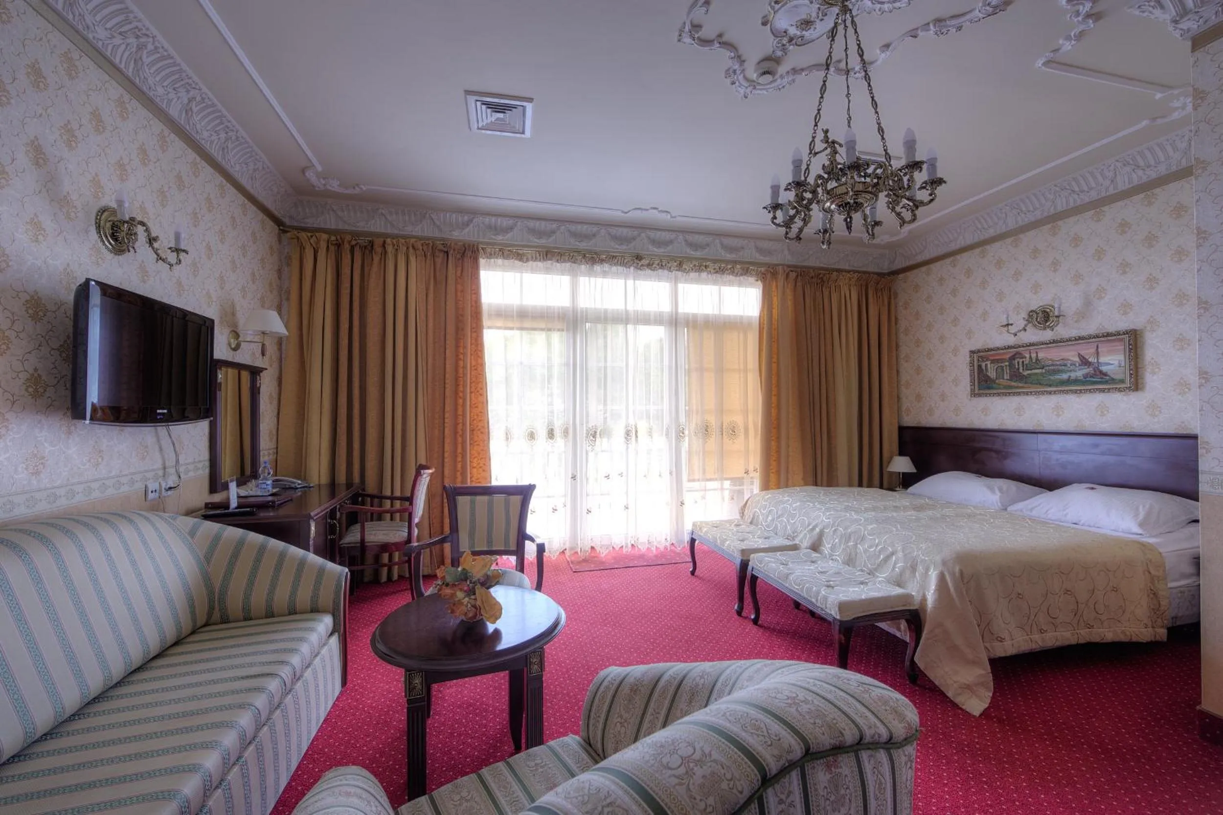 Bed in Dworek Hetmanski