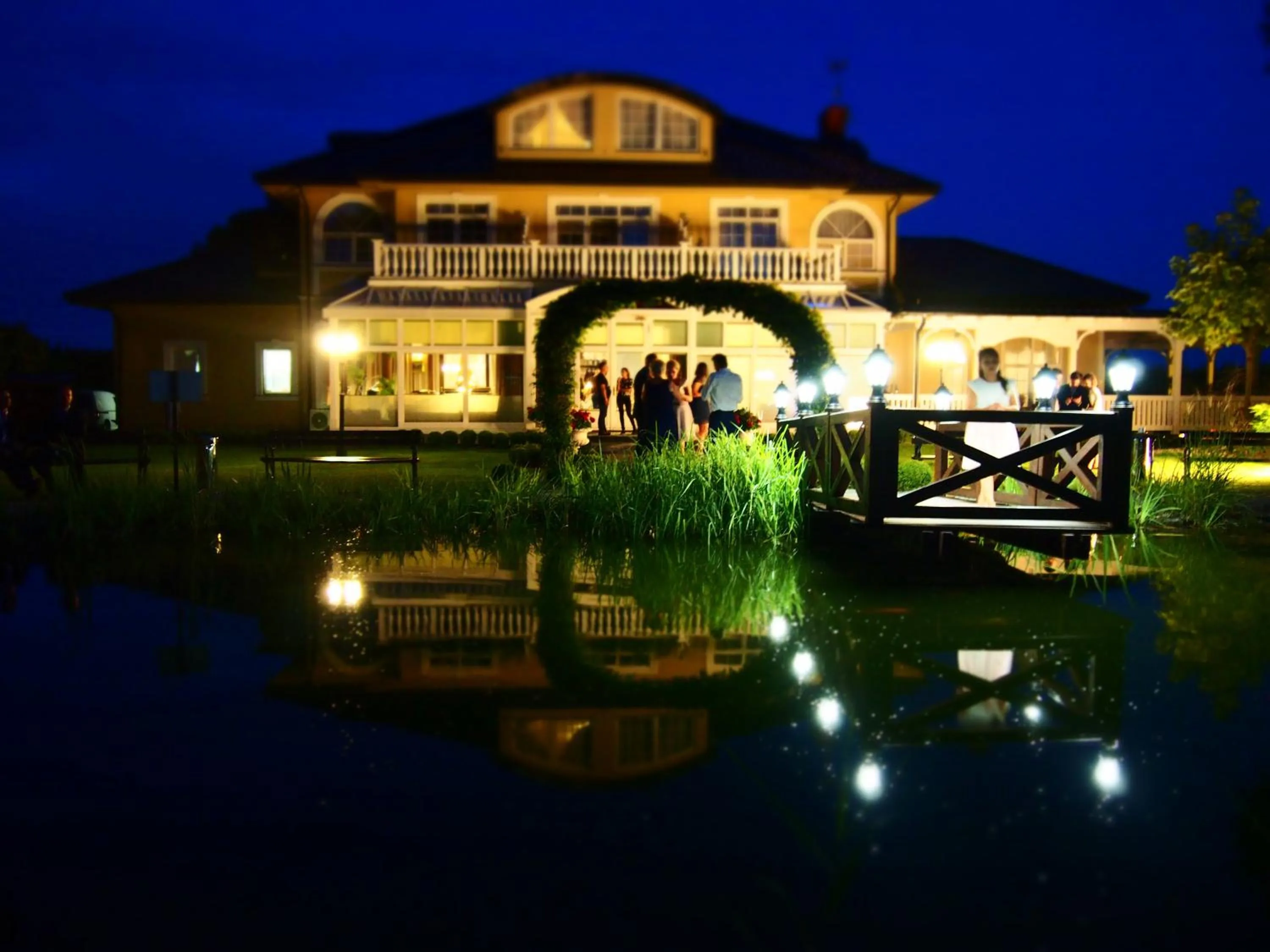 Facade/entrance in Dworek Hetmanski