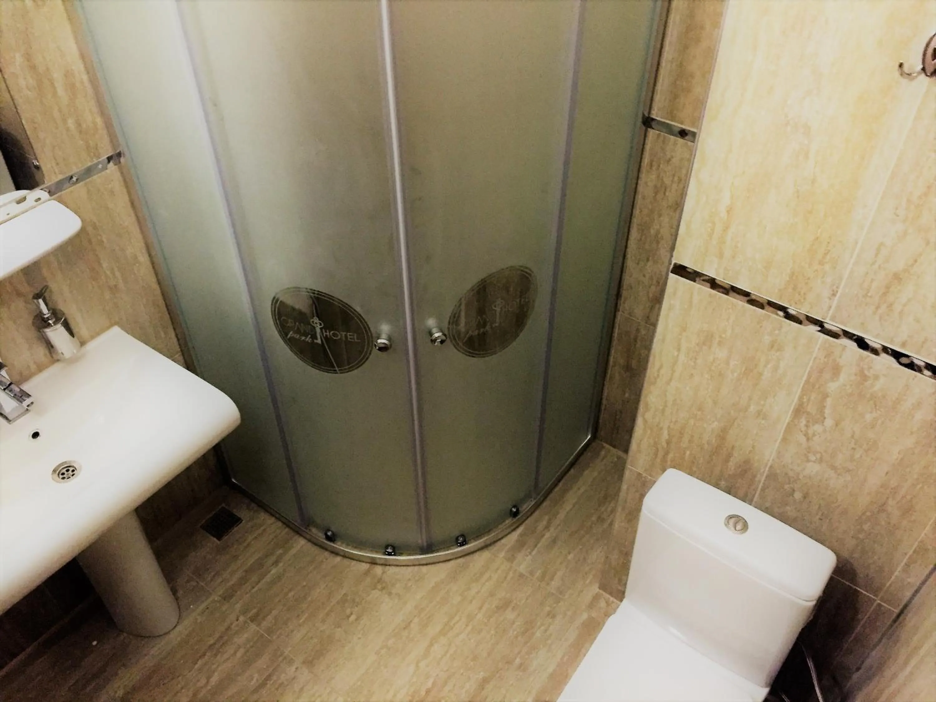 Shower in Grand Park Hotel Corlu City Center Bed and Breakfast