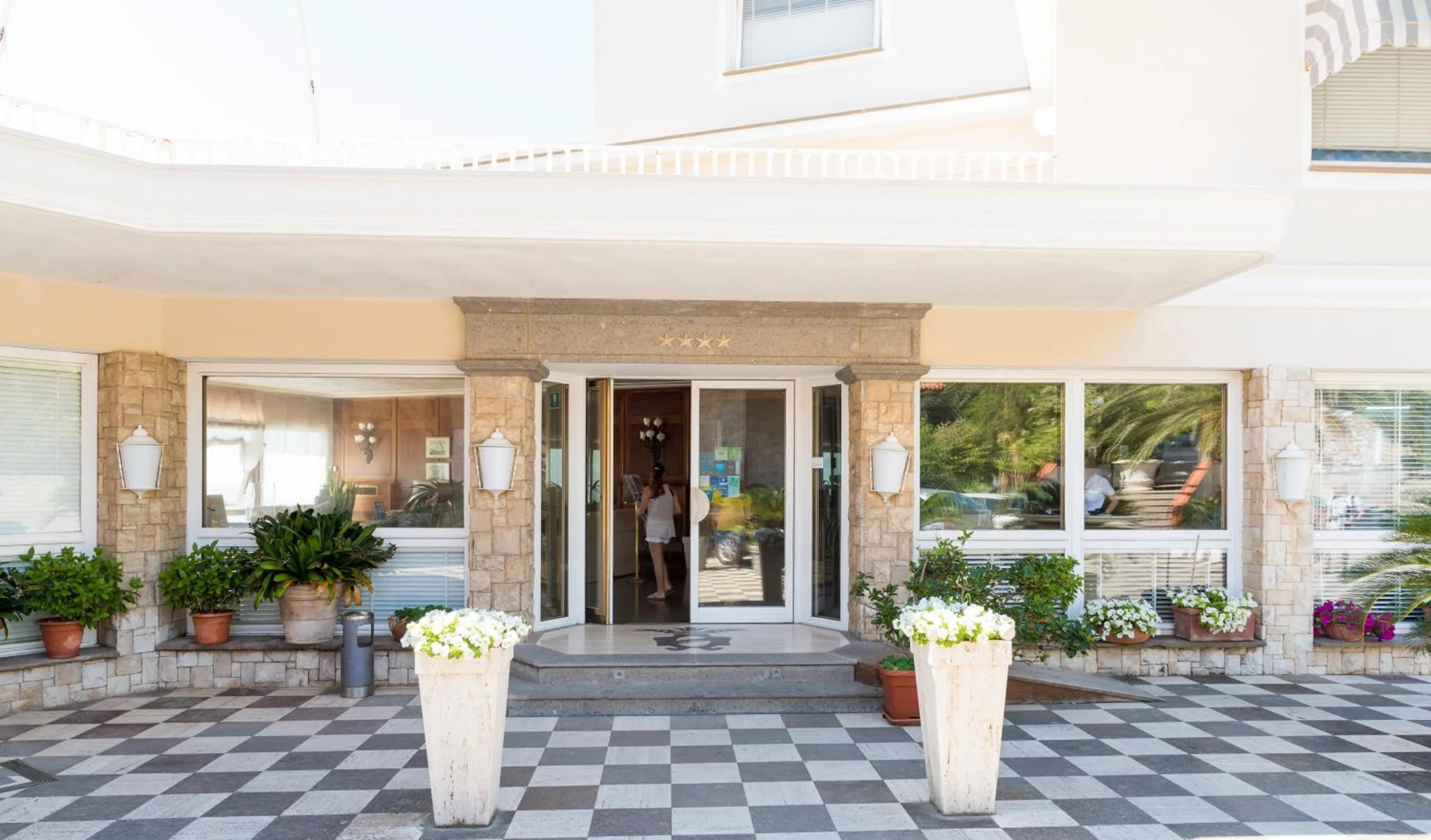 Facade/entrance in Hotel Ristorante Maga Circe