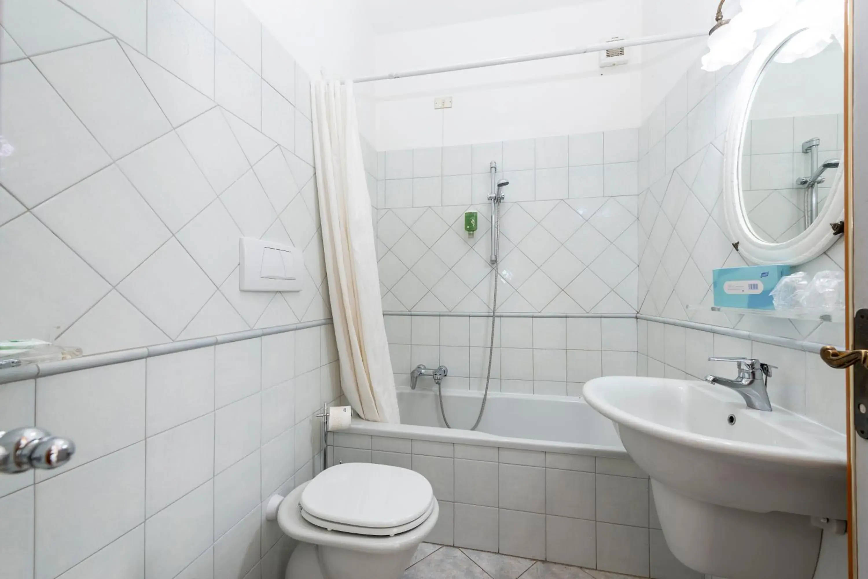 Superior Double Room with Sea View in Hotel Ristorante Maga Circe Superior Double Room with Sea View in Hotel Ristorante Maga Circe