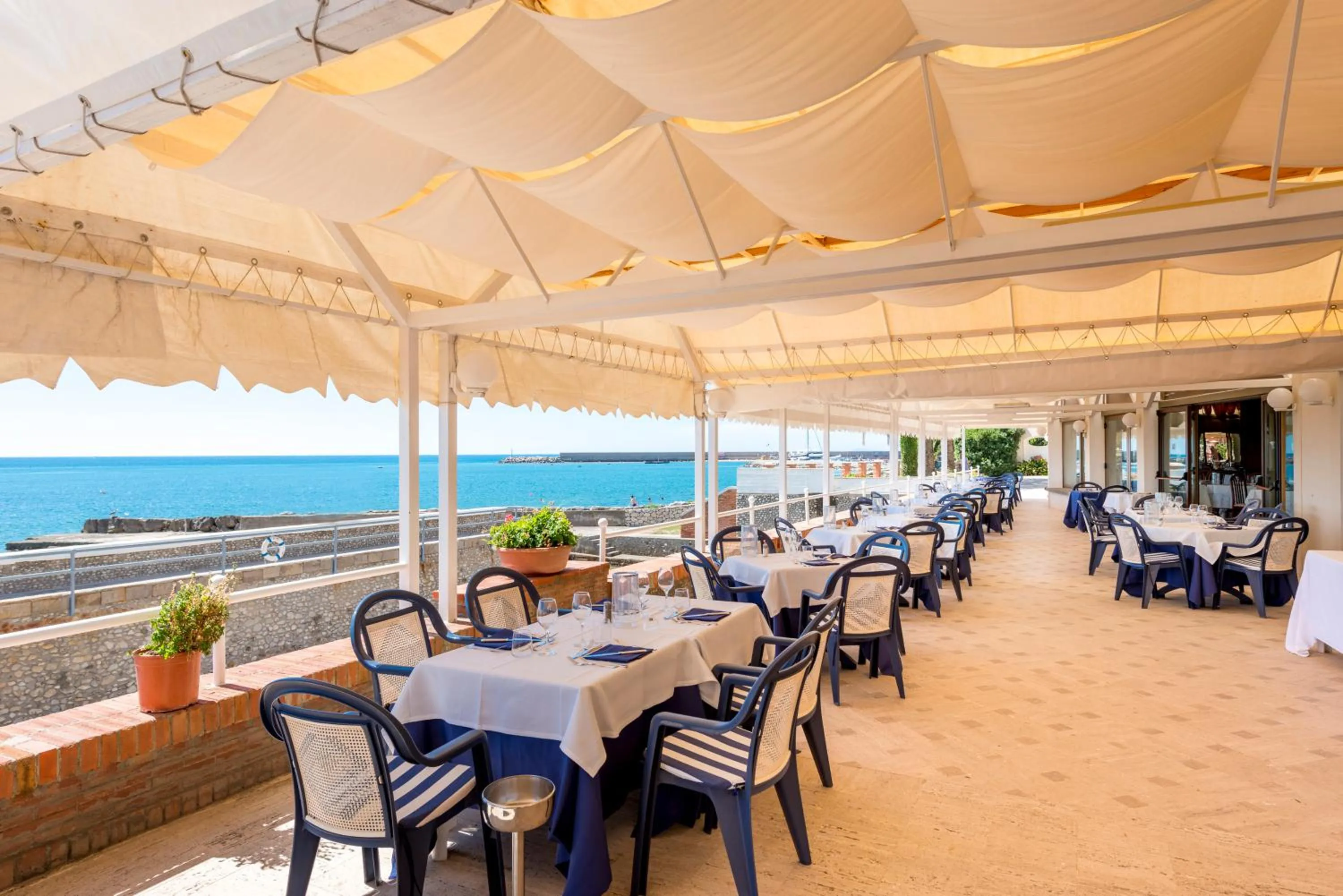 Restaurant/places to eat in Hotel Ristorante Maga Circe