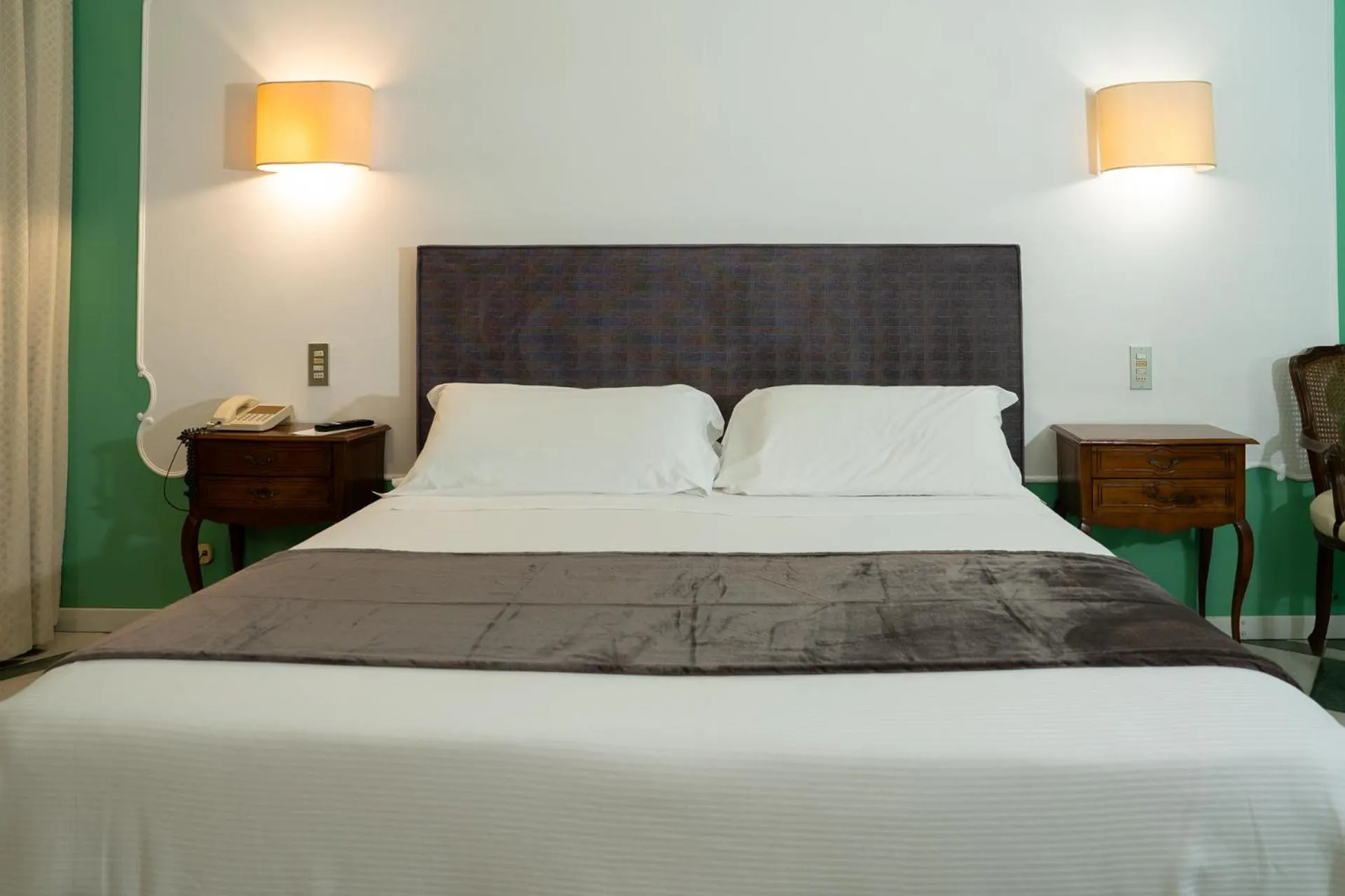 Bed in Hotel Ristorante Maga Circe