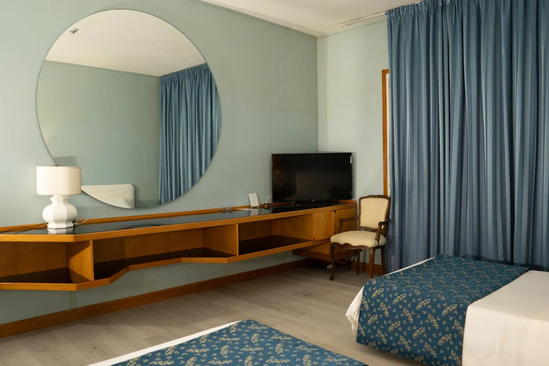 TV and multimedia, Bed in Hotel Ristorante Maga Circe