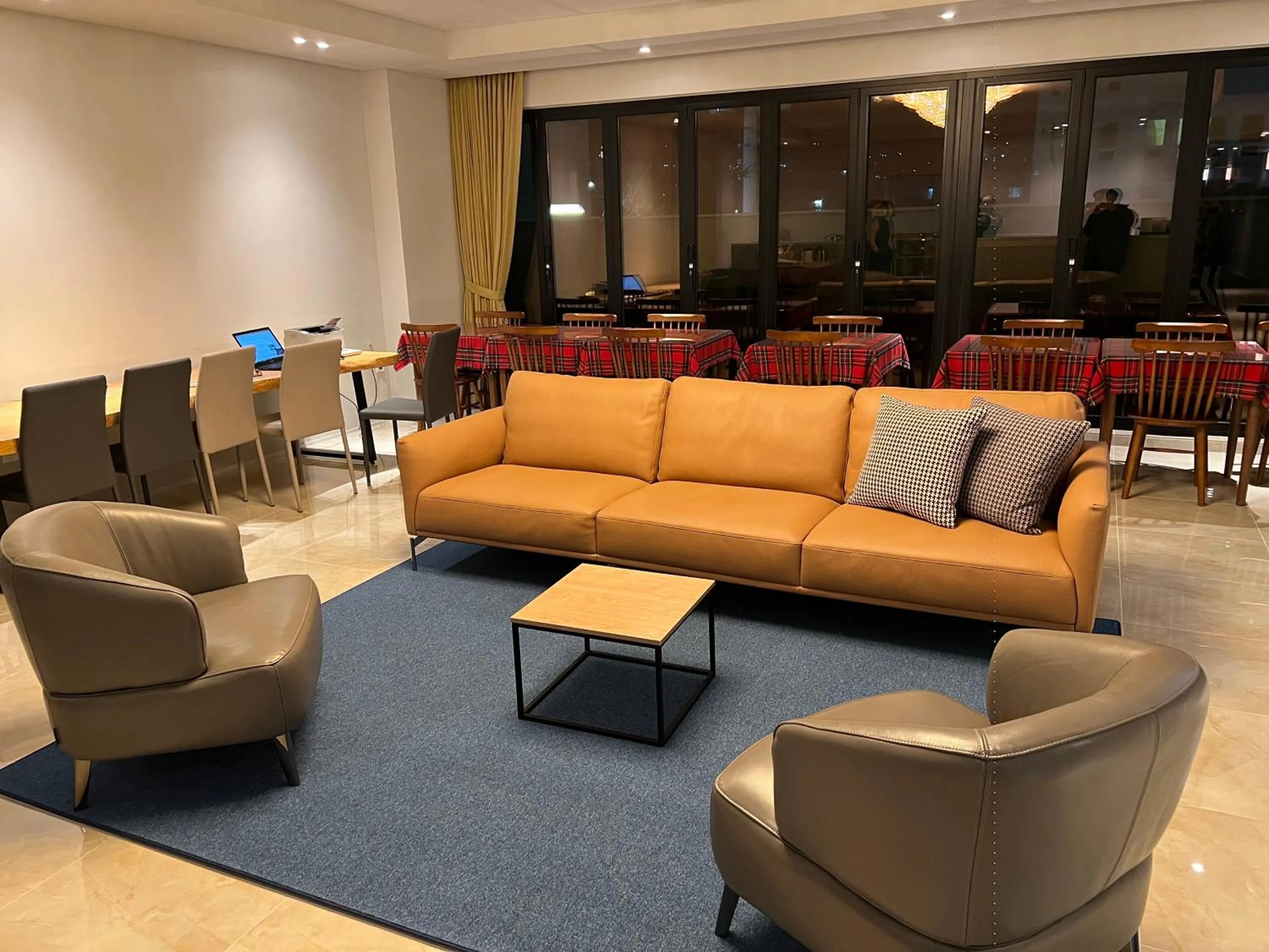 Lobby or reception in Jinhae Intercity Hotel