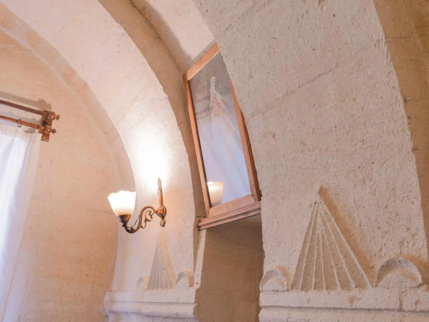 Decorative detail in Kismet Cave House