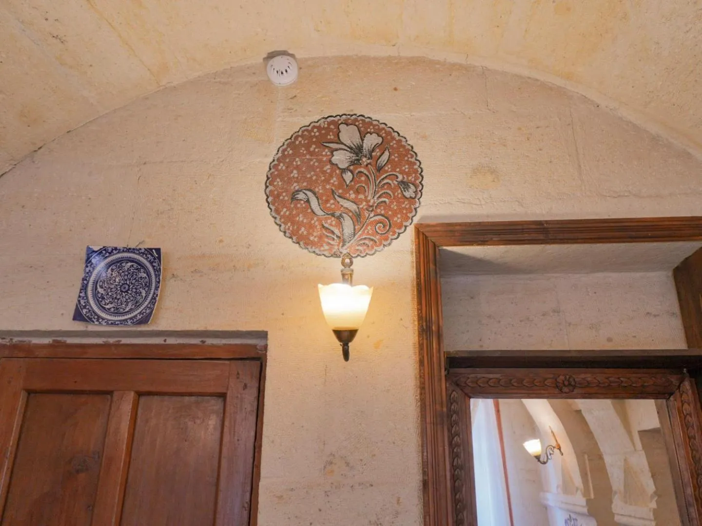 Decorative detail in Kismet Cave House